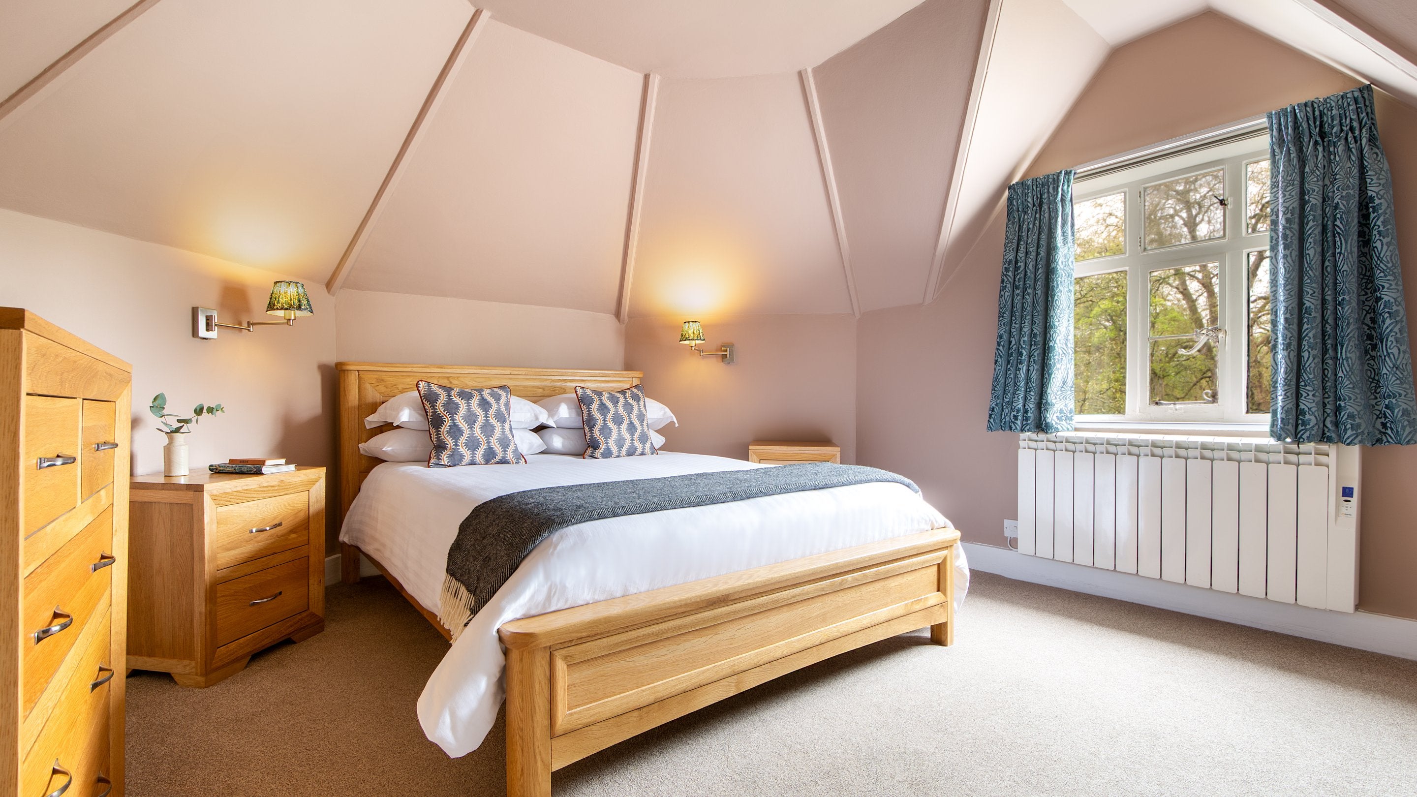 The double bedroom at Cliveden New Cottage, Berkshire
