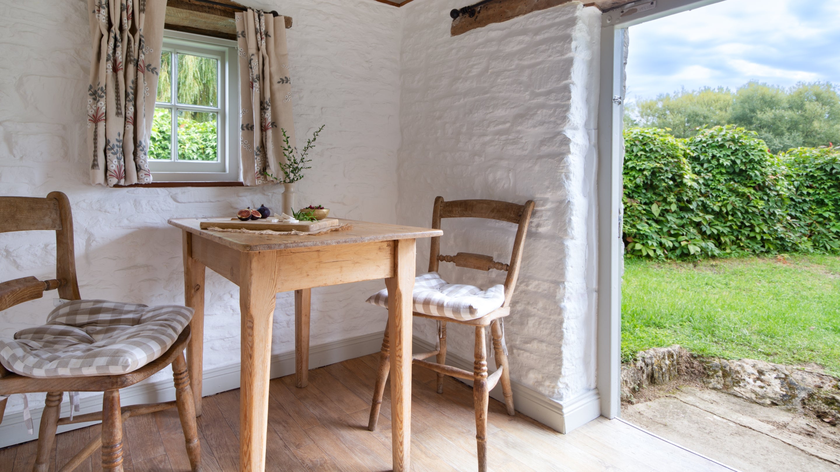 The dining room at Lock Cottage, Oxfordshire