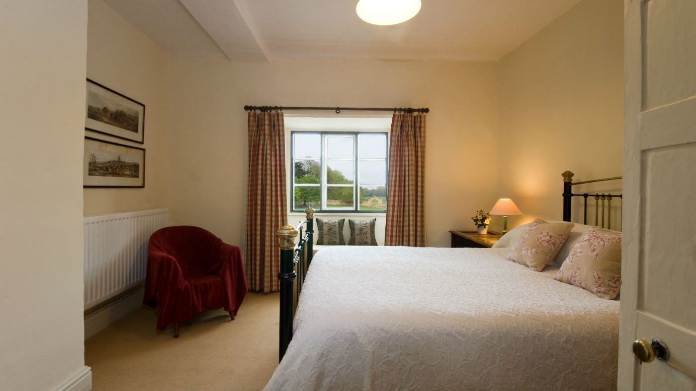 One of the double bedrooms at 4 Stable Yard Cottage, nr Chesterfield, Derbyshire 