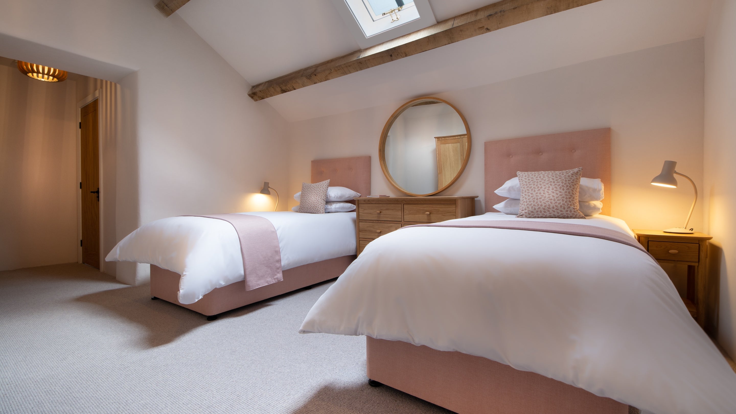 The twin bedroom at Gorsey Bank Barn, Derbyshire