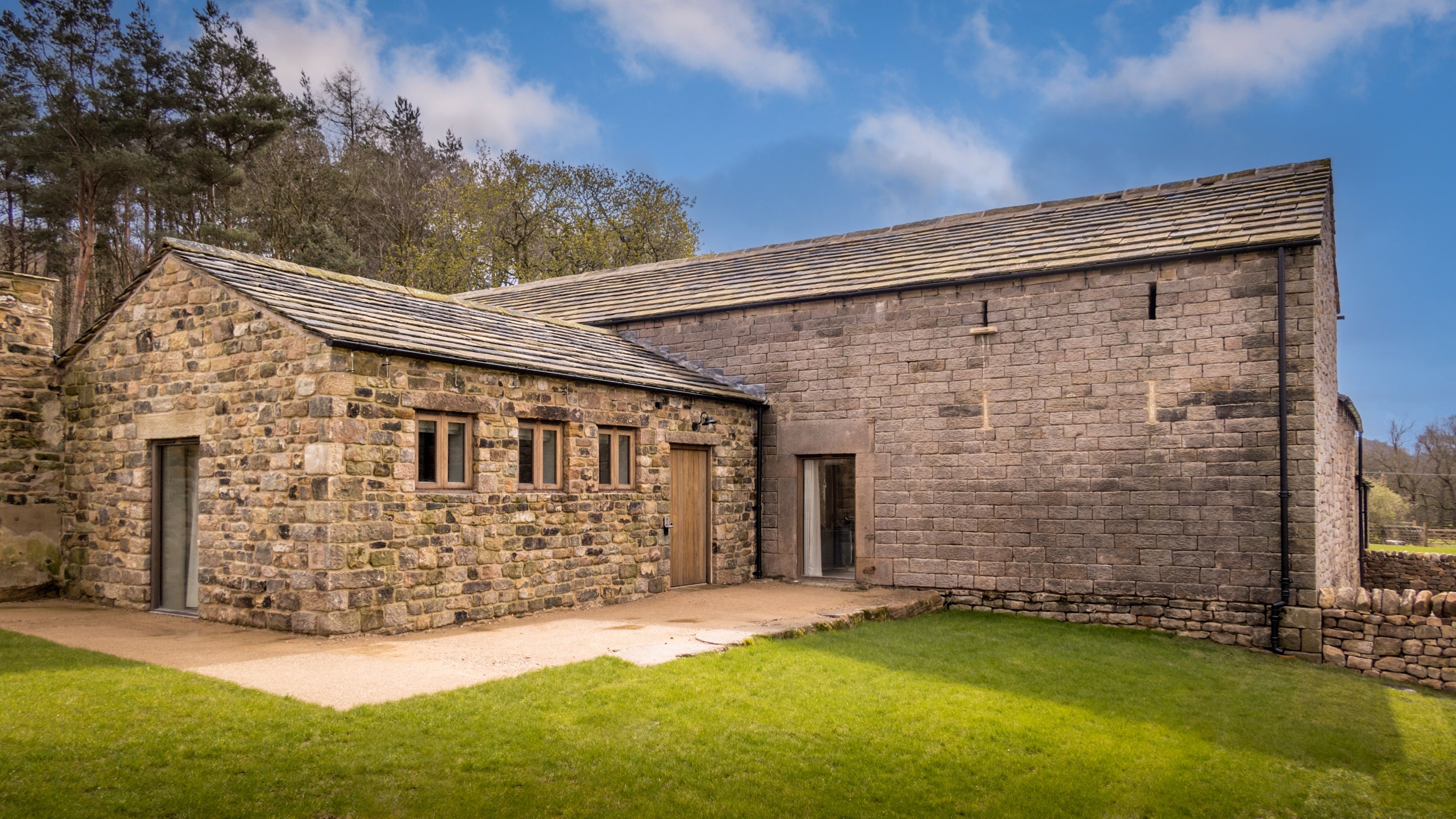 The exterior of Gorsey Bank Barn, Derbyshire