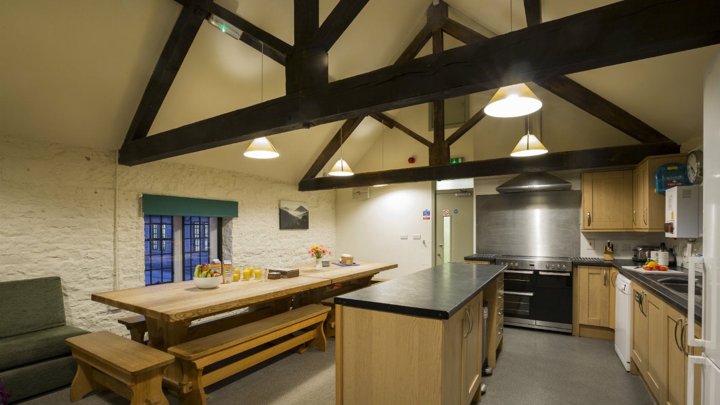 Open plan kitchen diner, Ilam Bunkhouse, Peak District