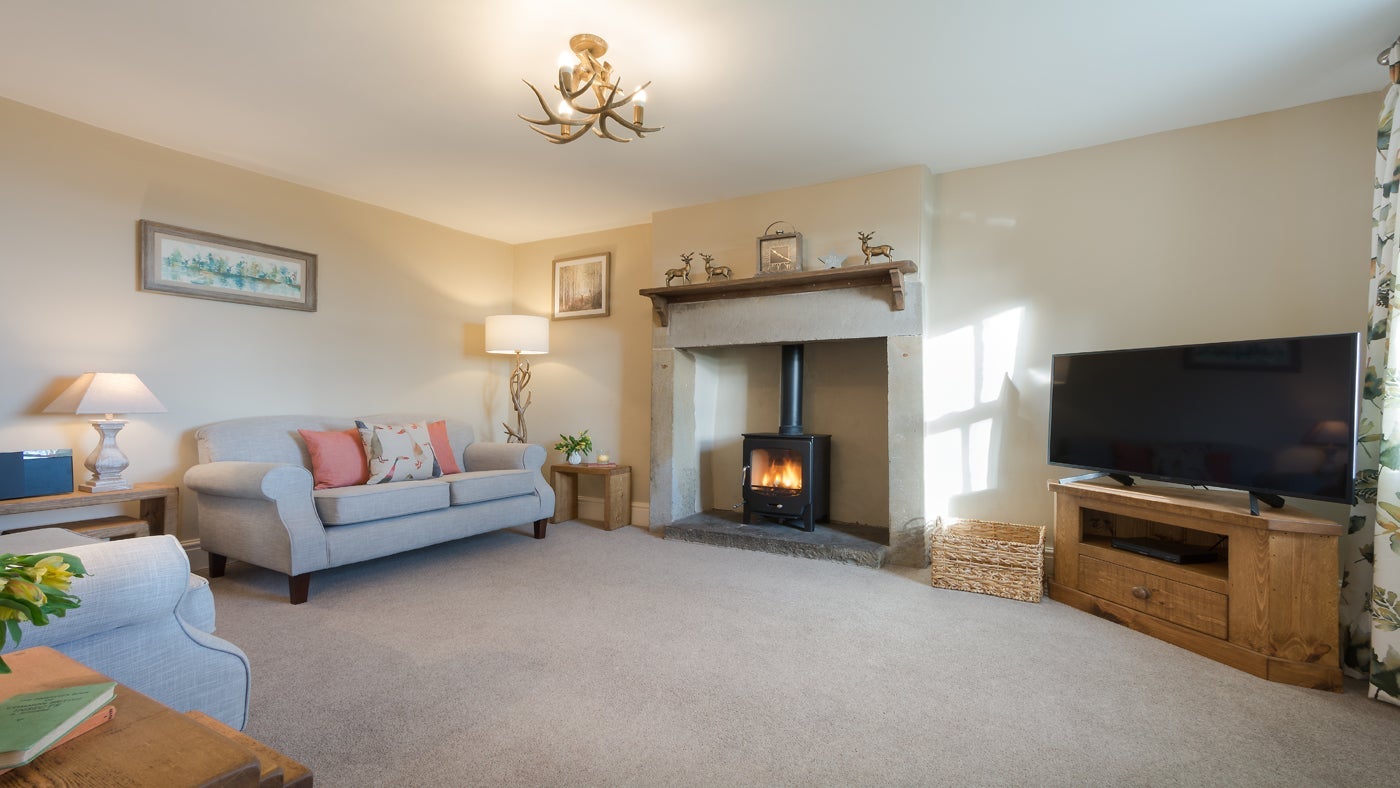 The spacious sitting room at Mam Farm, Derbyshire