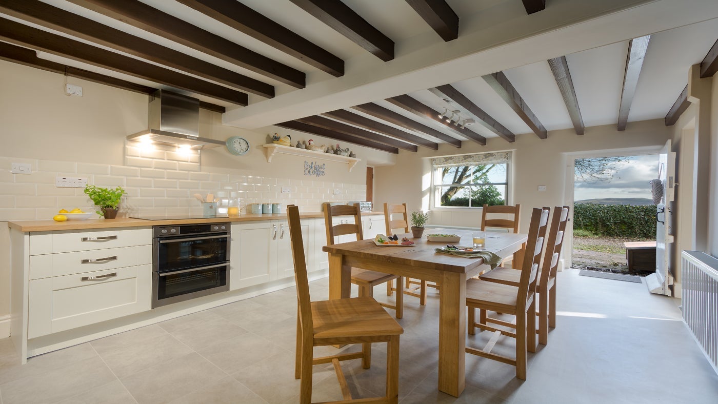 The kitchen and dining area at Mam Farm, Derbyshire