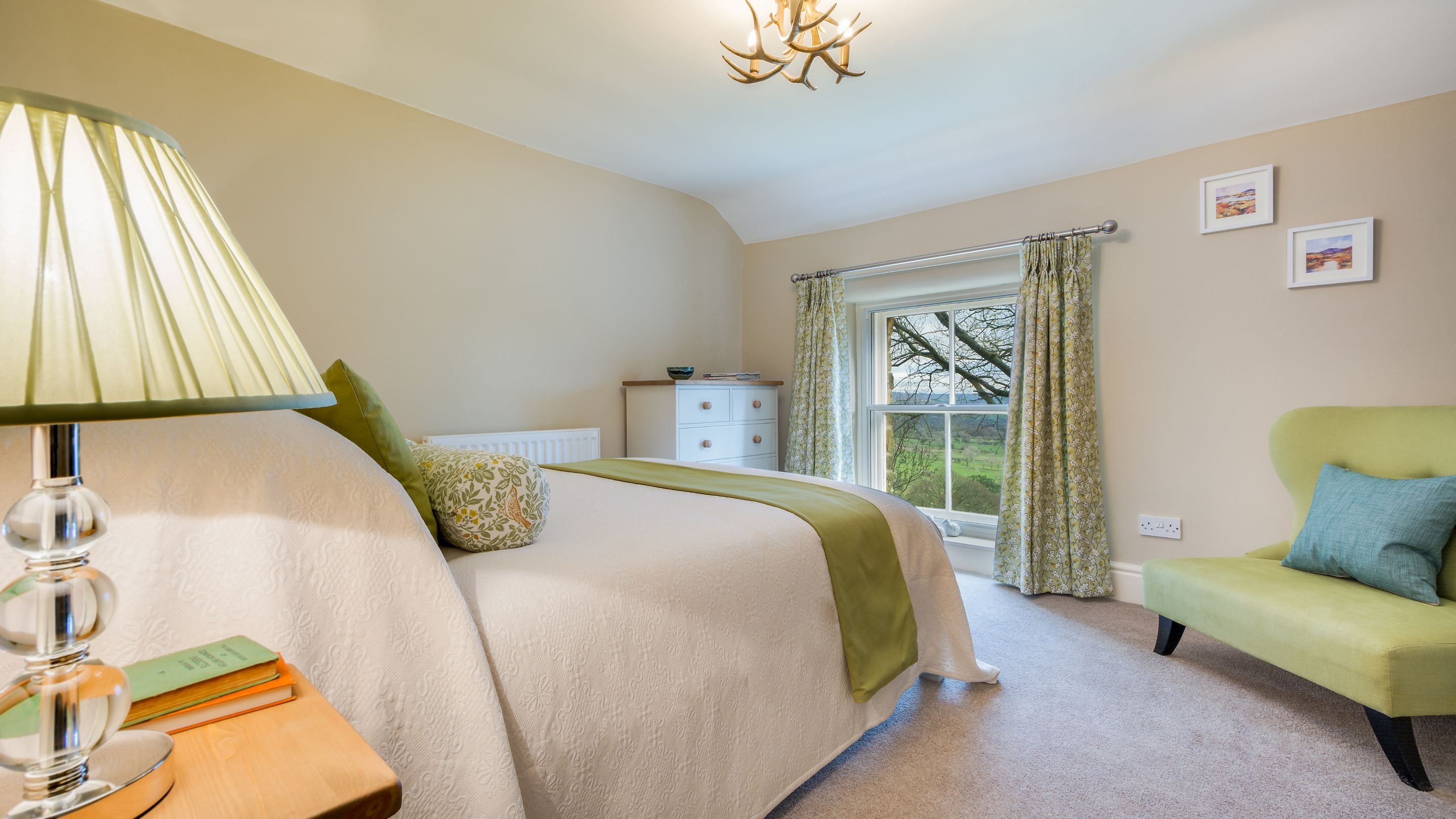 The double bedroom at Mam Farm, Derbyshire
