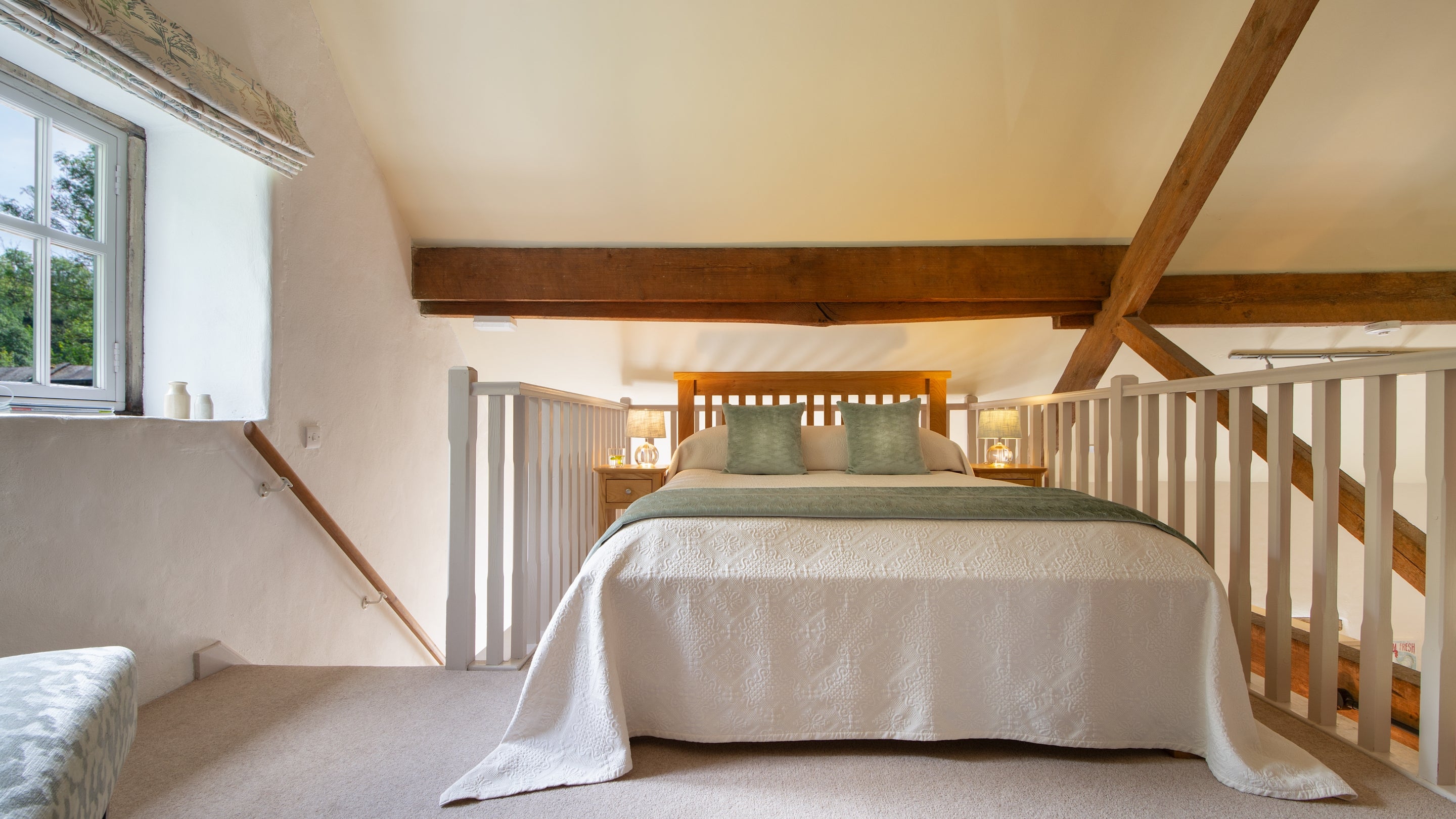 The gallery double bedroom at Redhurst, Derbyshire