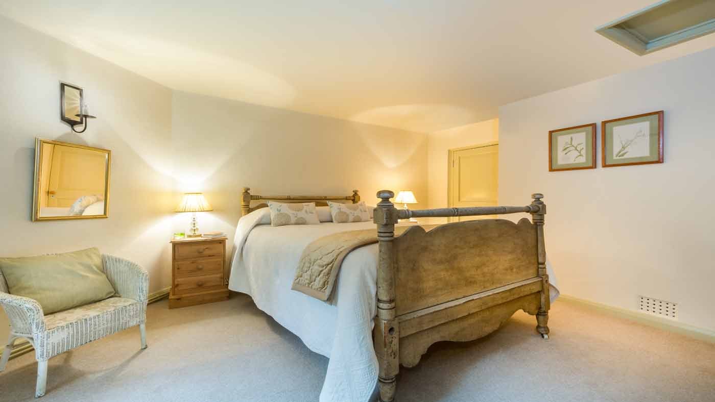 The double bedroom at Ticknall Lodge, Derbyshire