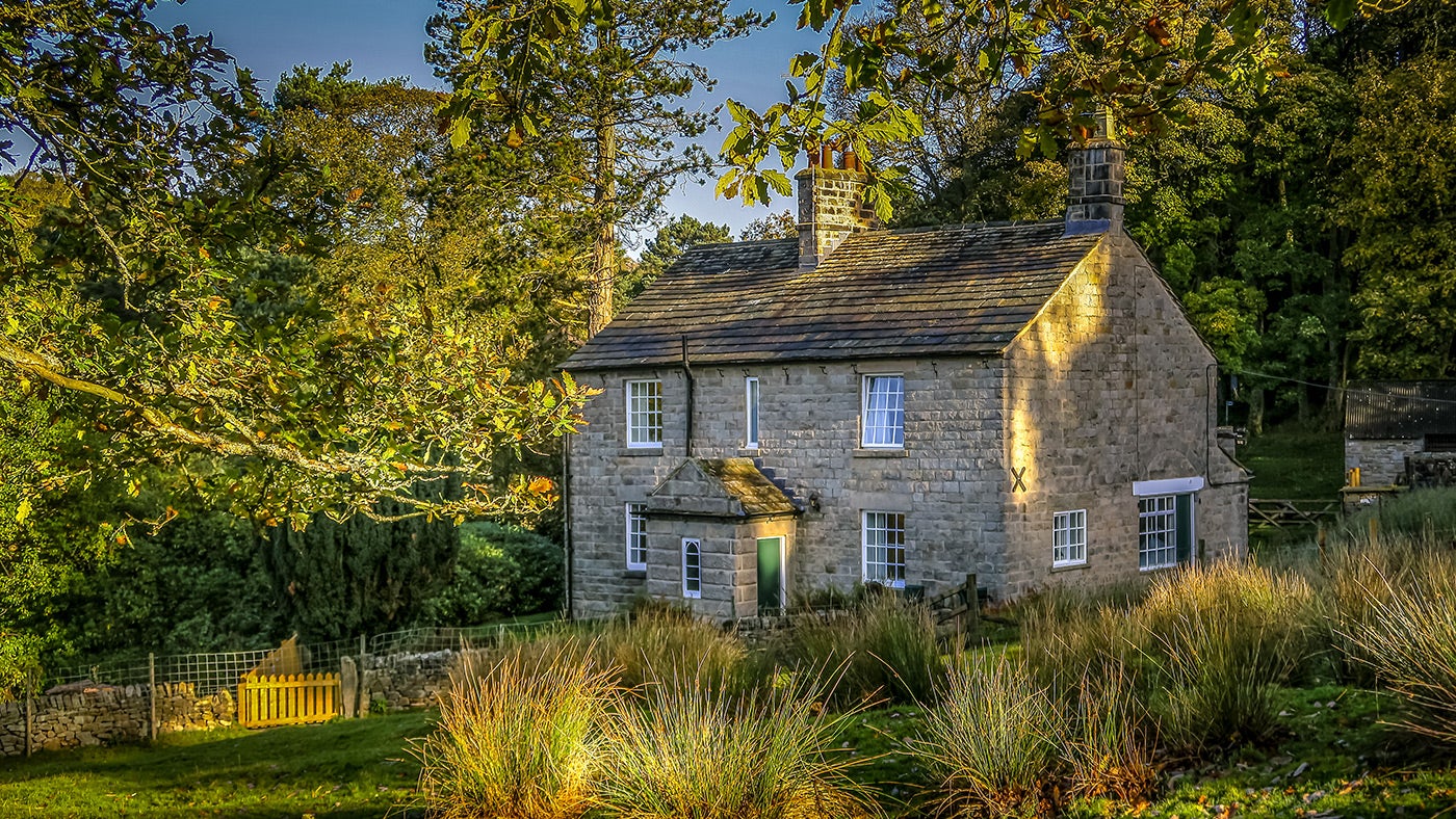 The exterior of Yarncliff Lodge, Derbyshire