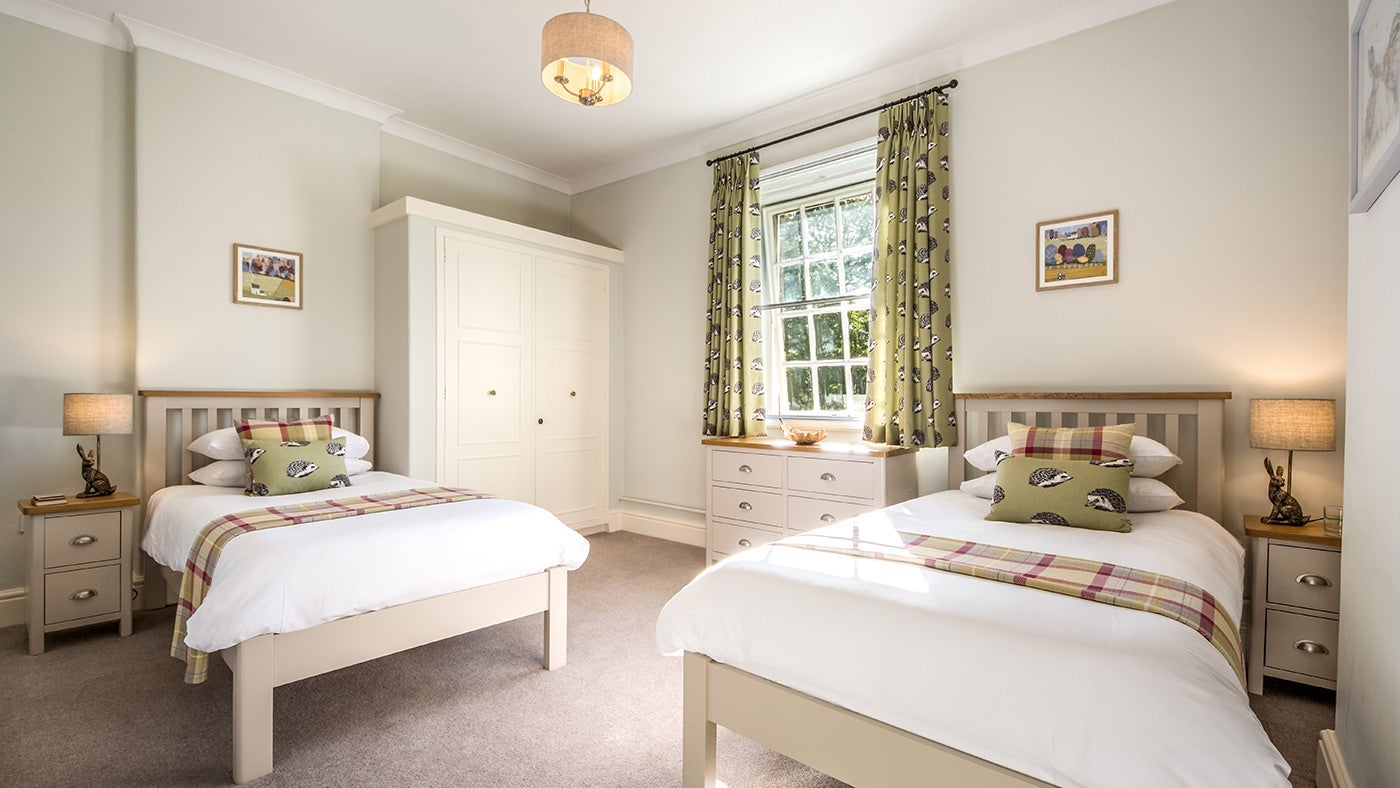 The twin bedroom at Yarncliff Lodge, Derbyshire