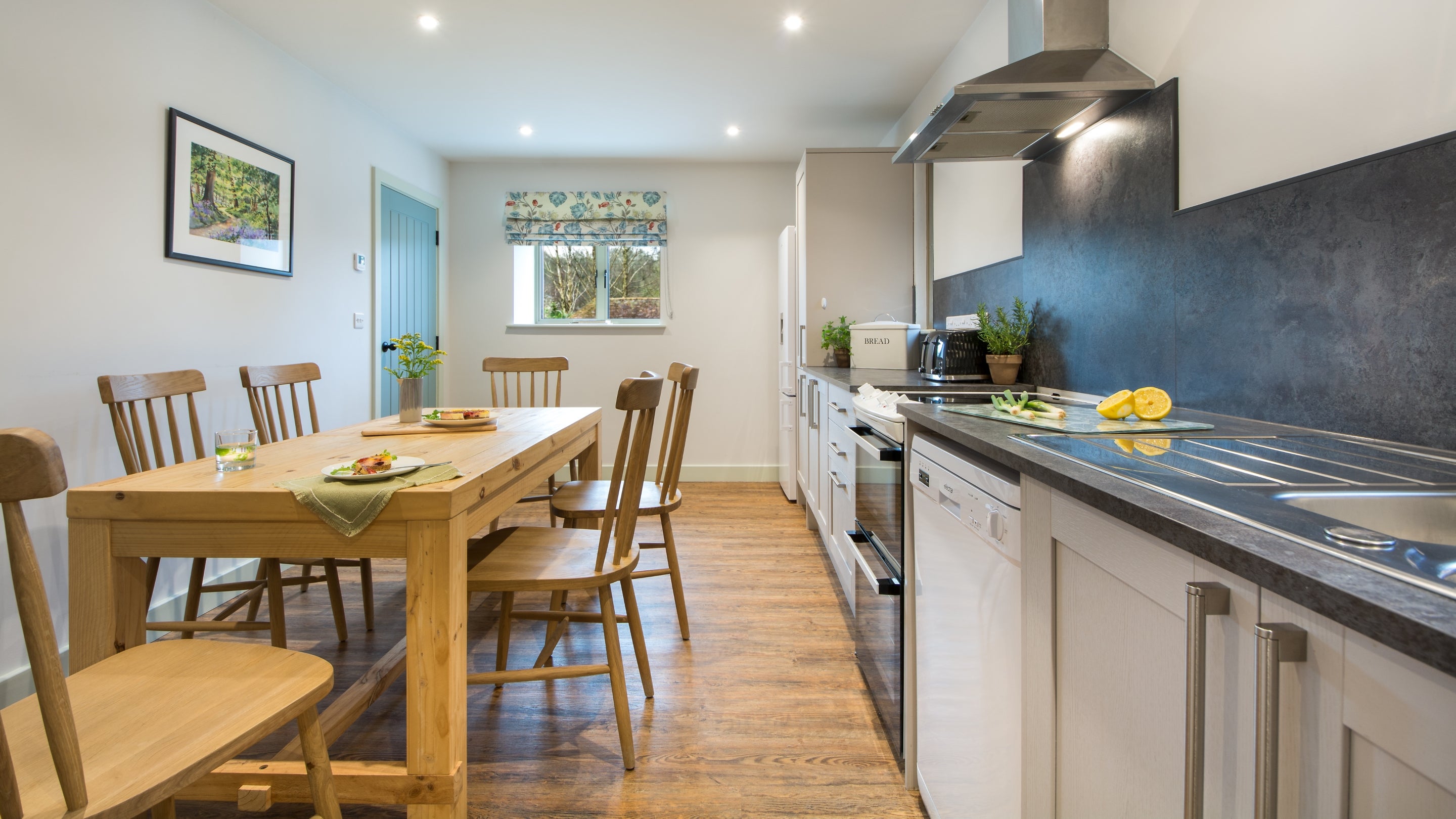 The kitchen and dining room at 1 Morville Barn, Shropshire