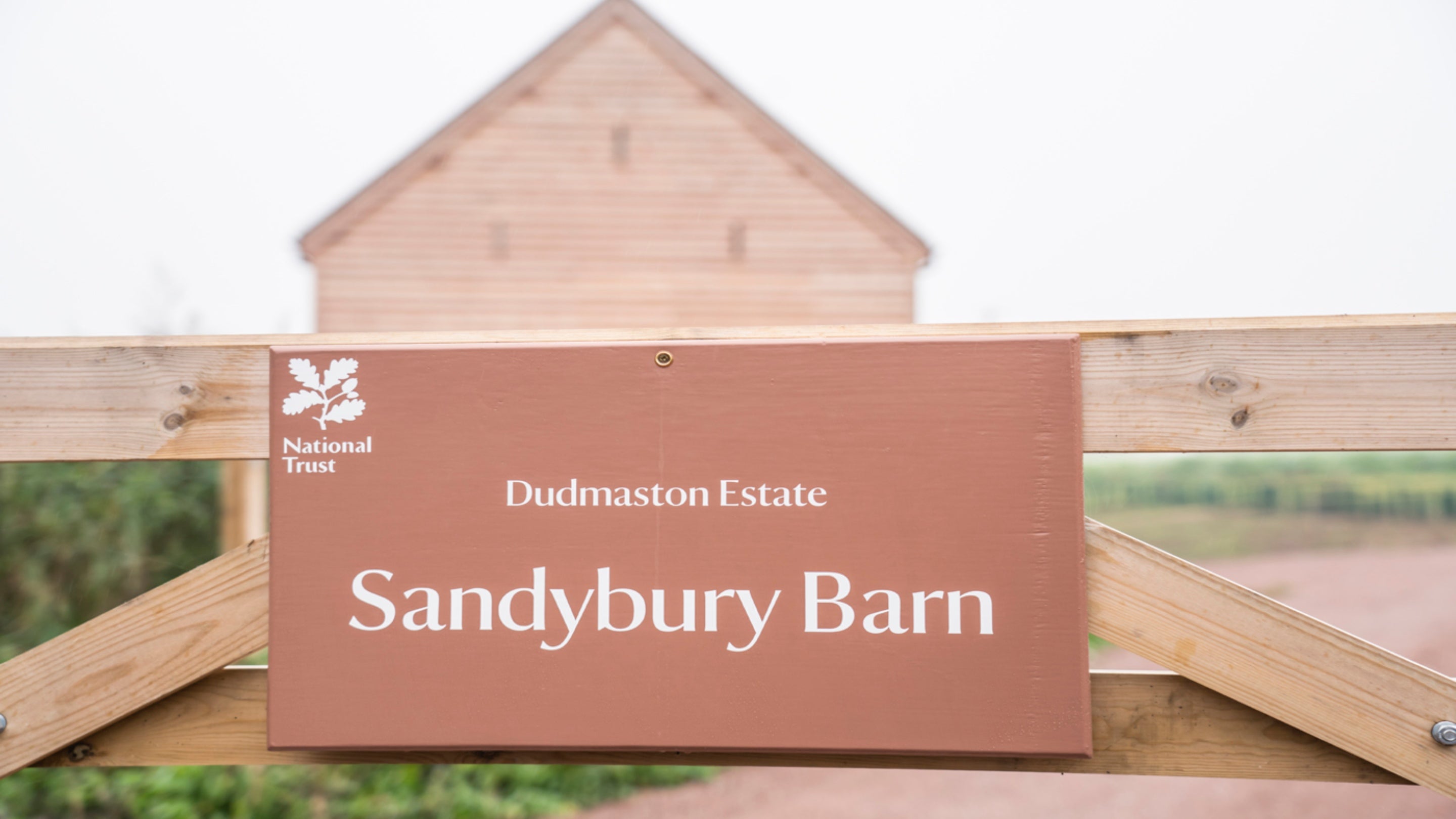 The gate to Sandybury Barn, Shropshire