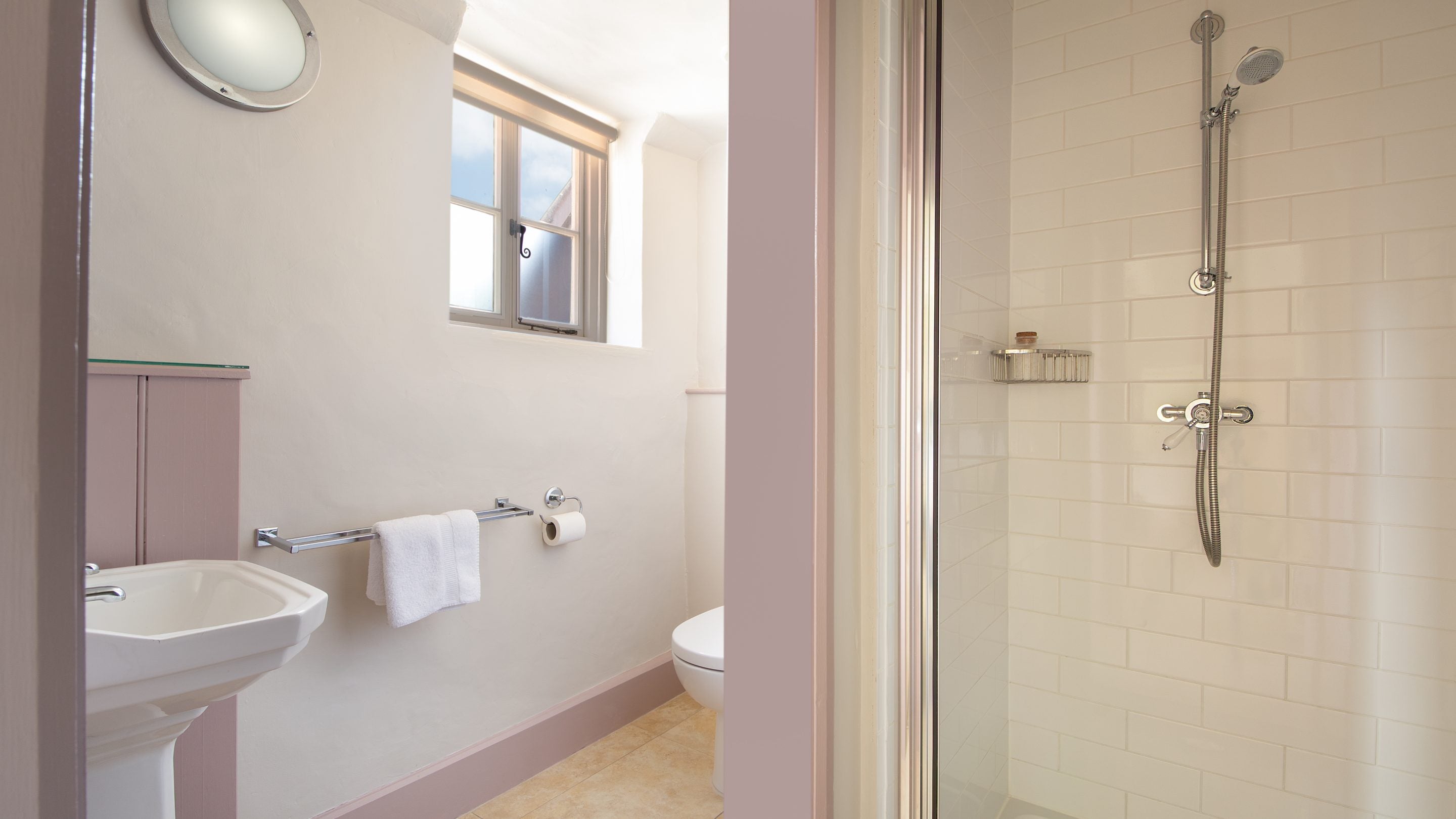 The en-suite shower room for the first king-size bedroom at Cross Lane House, Somerset