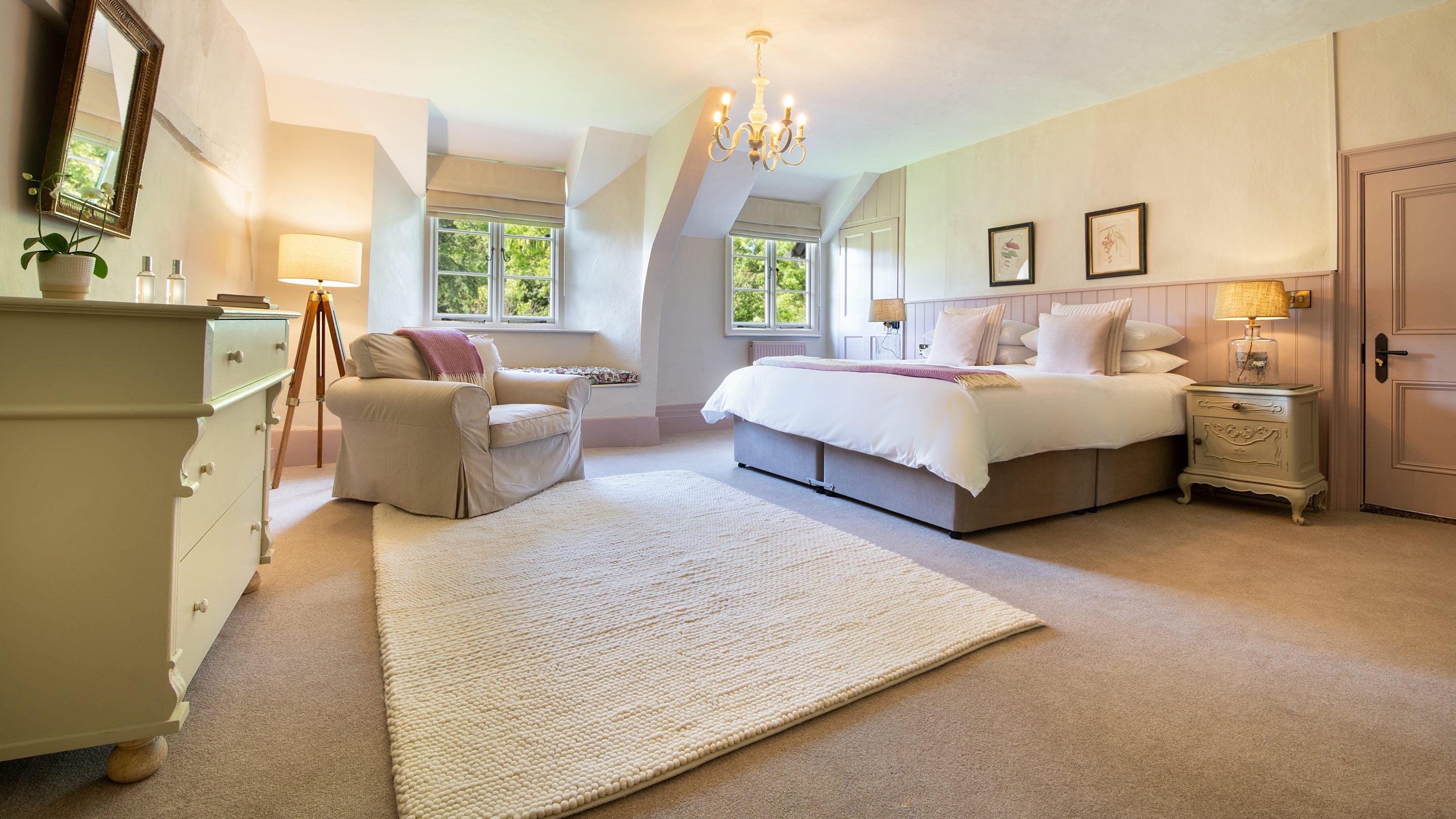 The first king-size bedroom at Cross Lane House, Somerset
