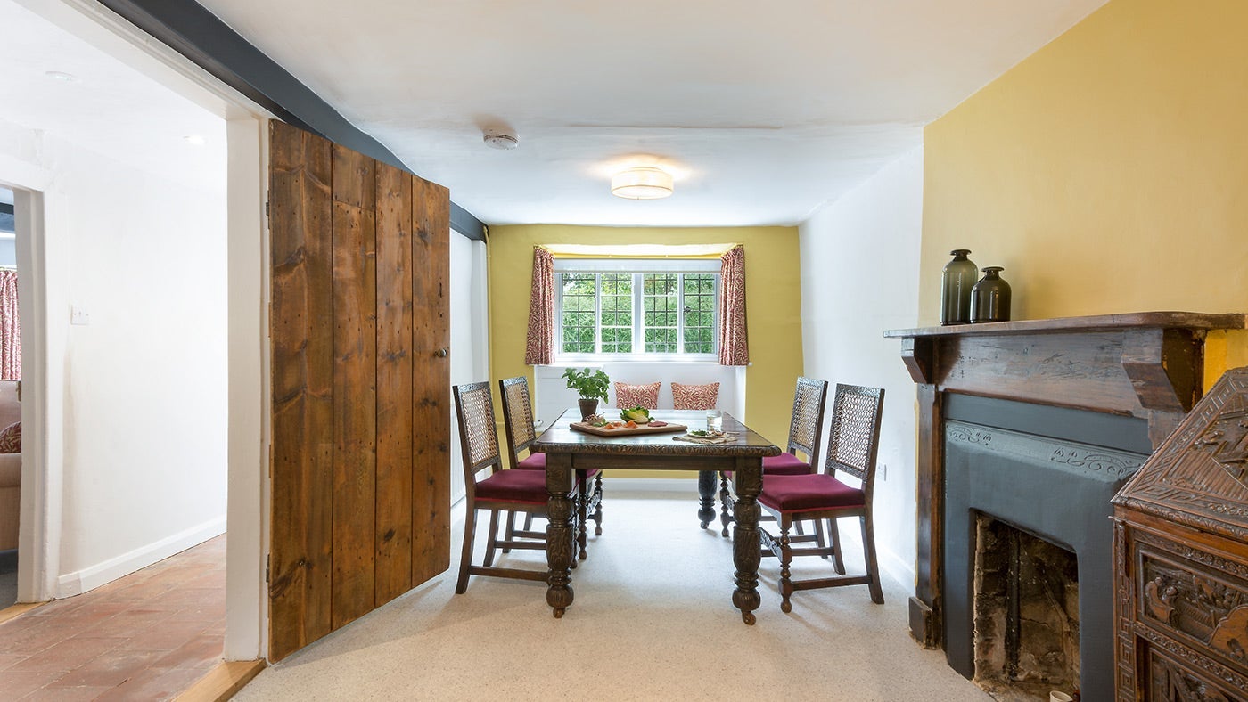 Keeper's House dining room, Dunster 