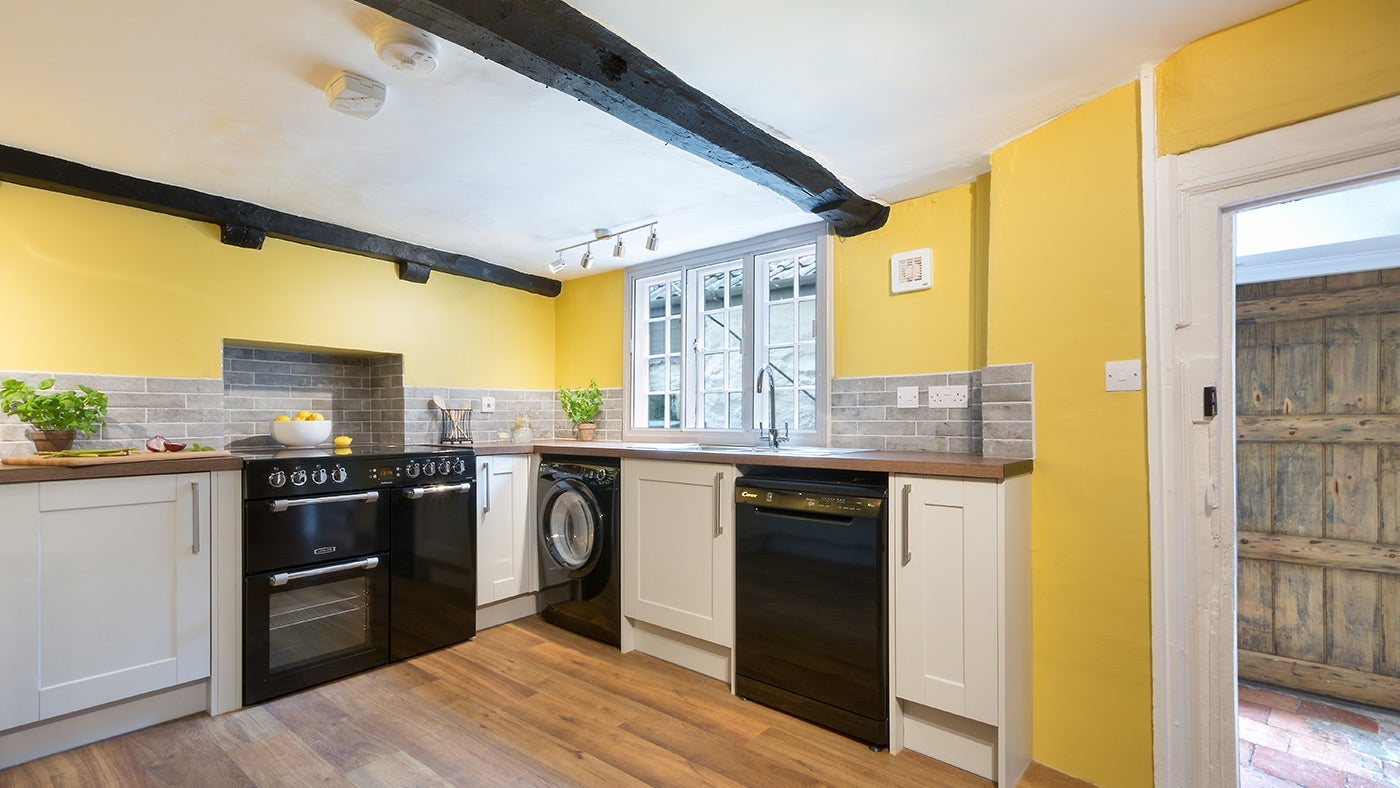 Keeper's House kitchen, Dunster 