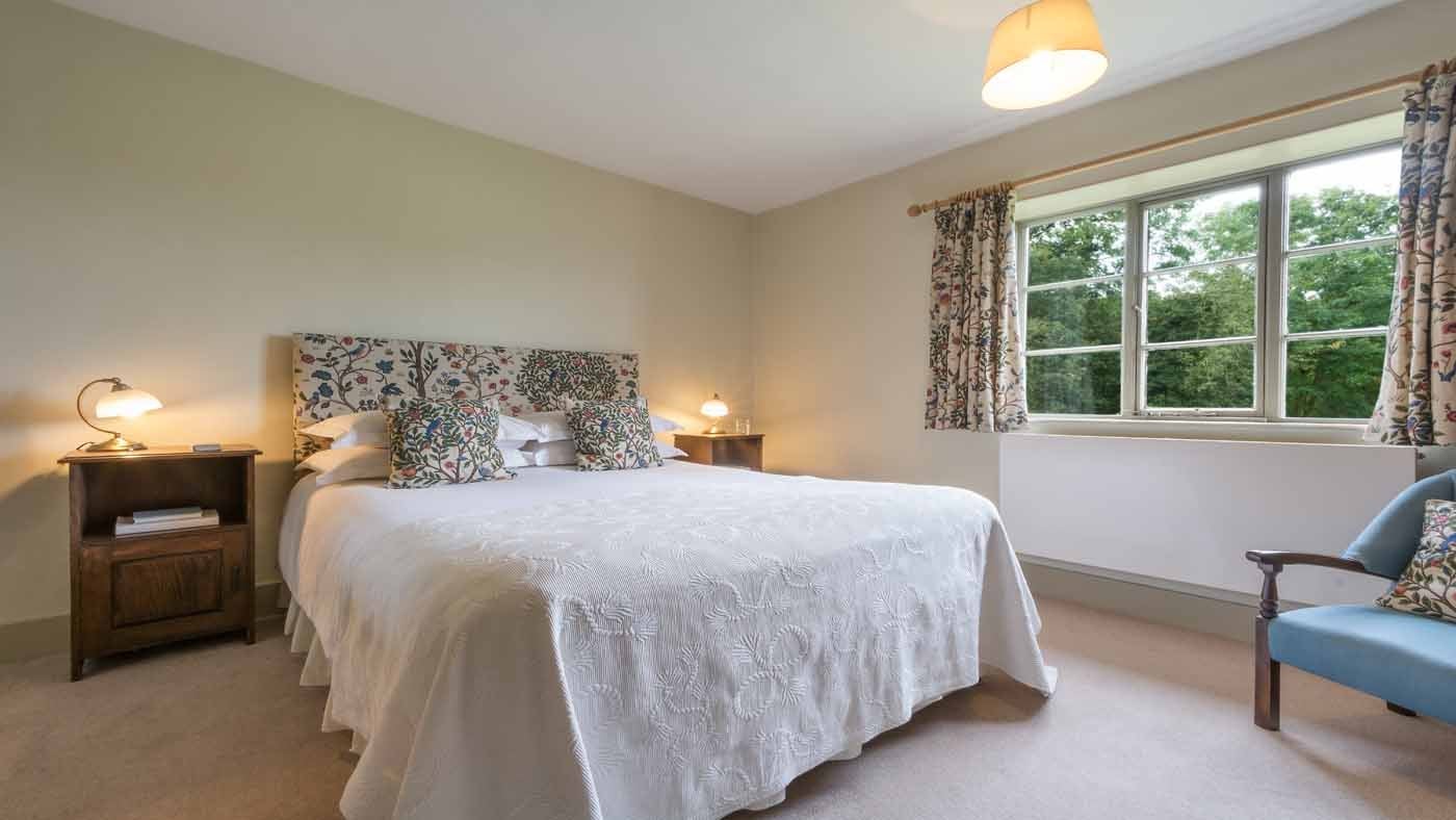 The double bedroom at Carpenters Cottage, Bury St Edmunds, Suffolk