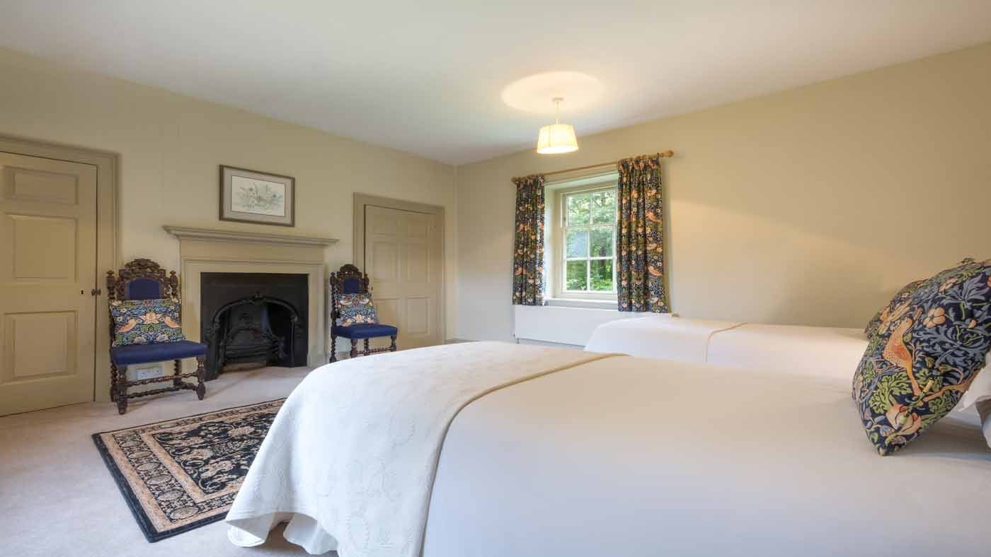 The twin bedroom at Carpenters Cottage, Bury St Edmunds, Suffolk