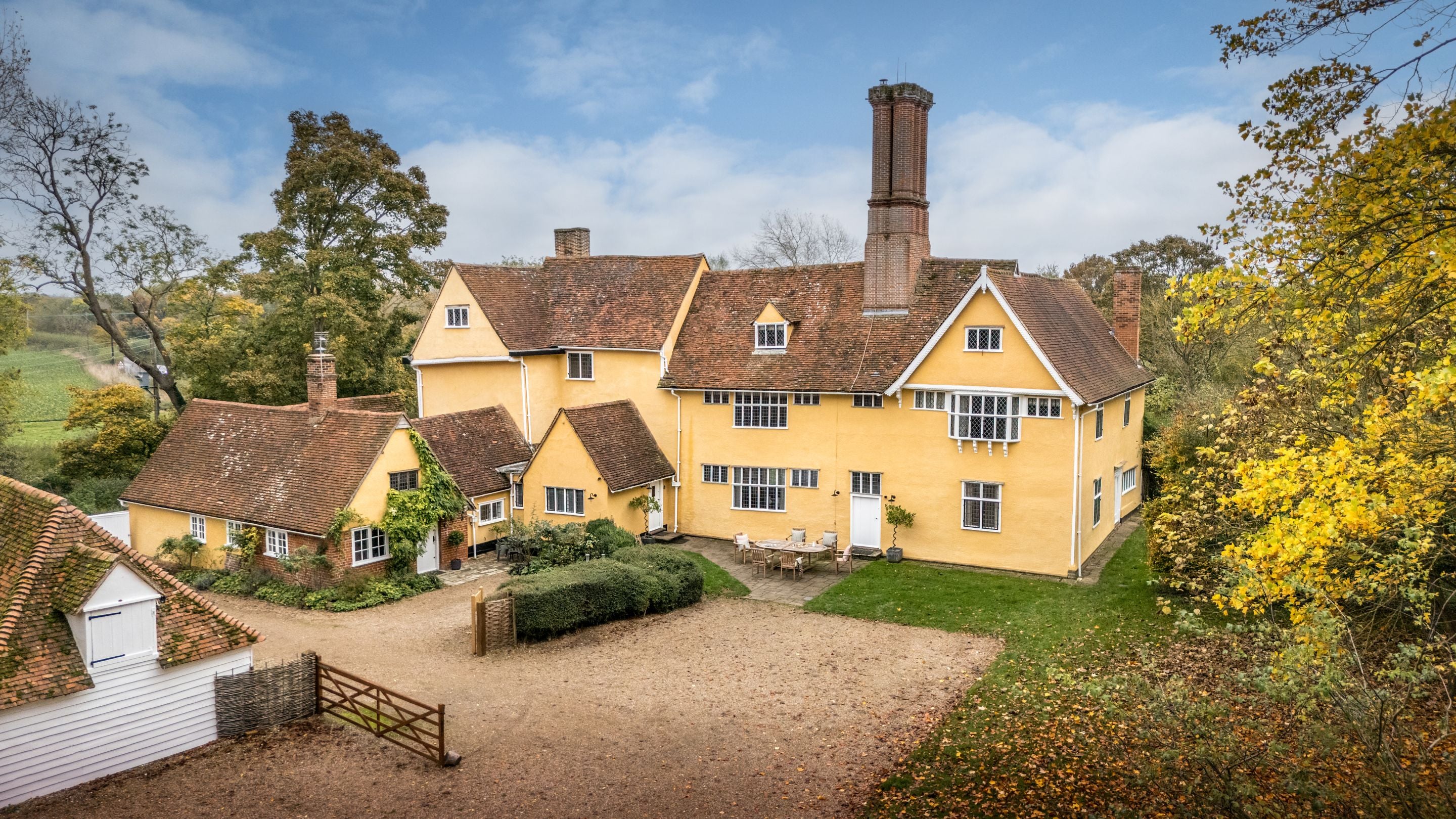 Thorington Lodge (on the left) next to larger Thorington Hall, Suffolk