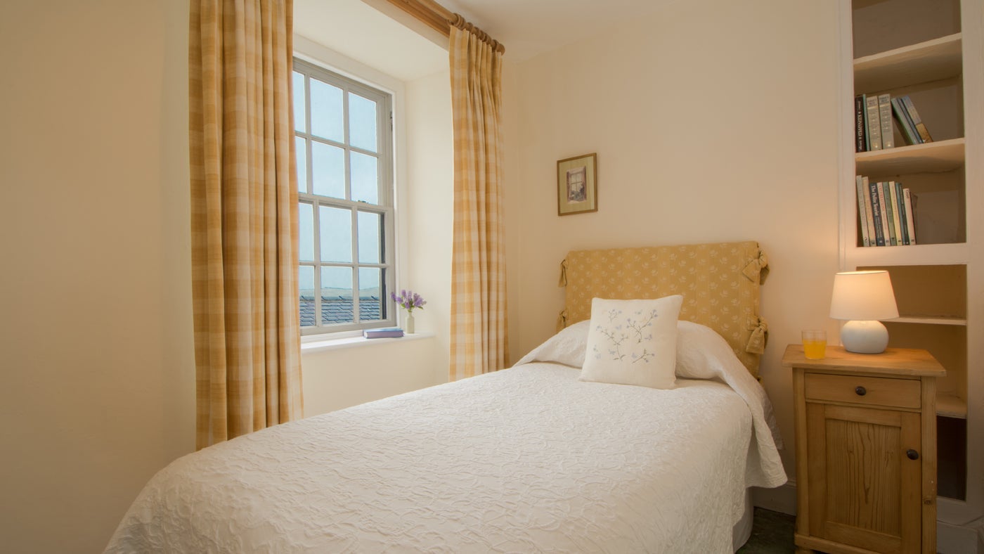 Single bedroom at Bryn Llywelyn, Anglesey