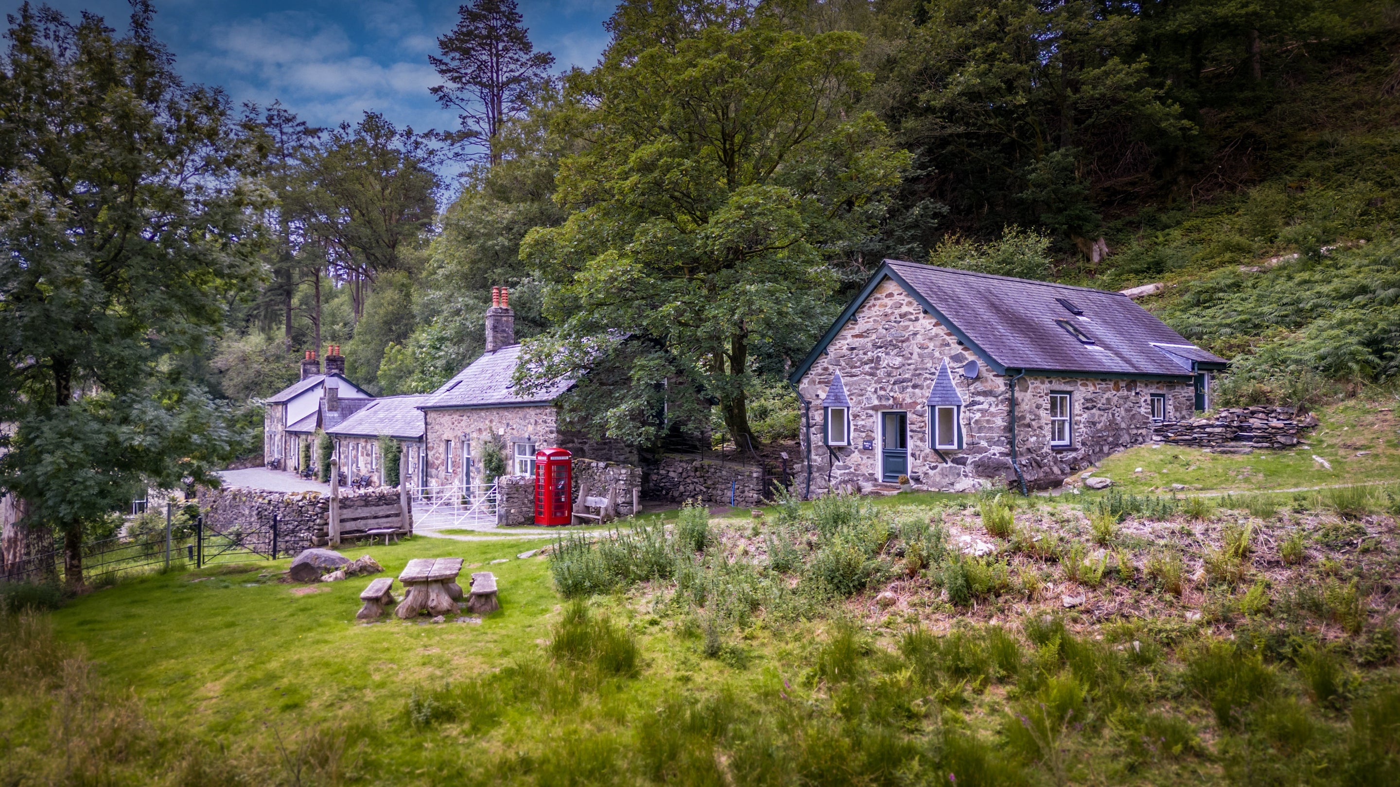 The exterior of Bwthyn Mai, Gwynedd