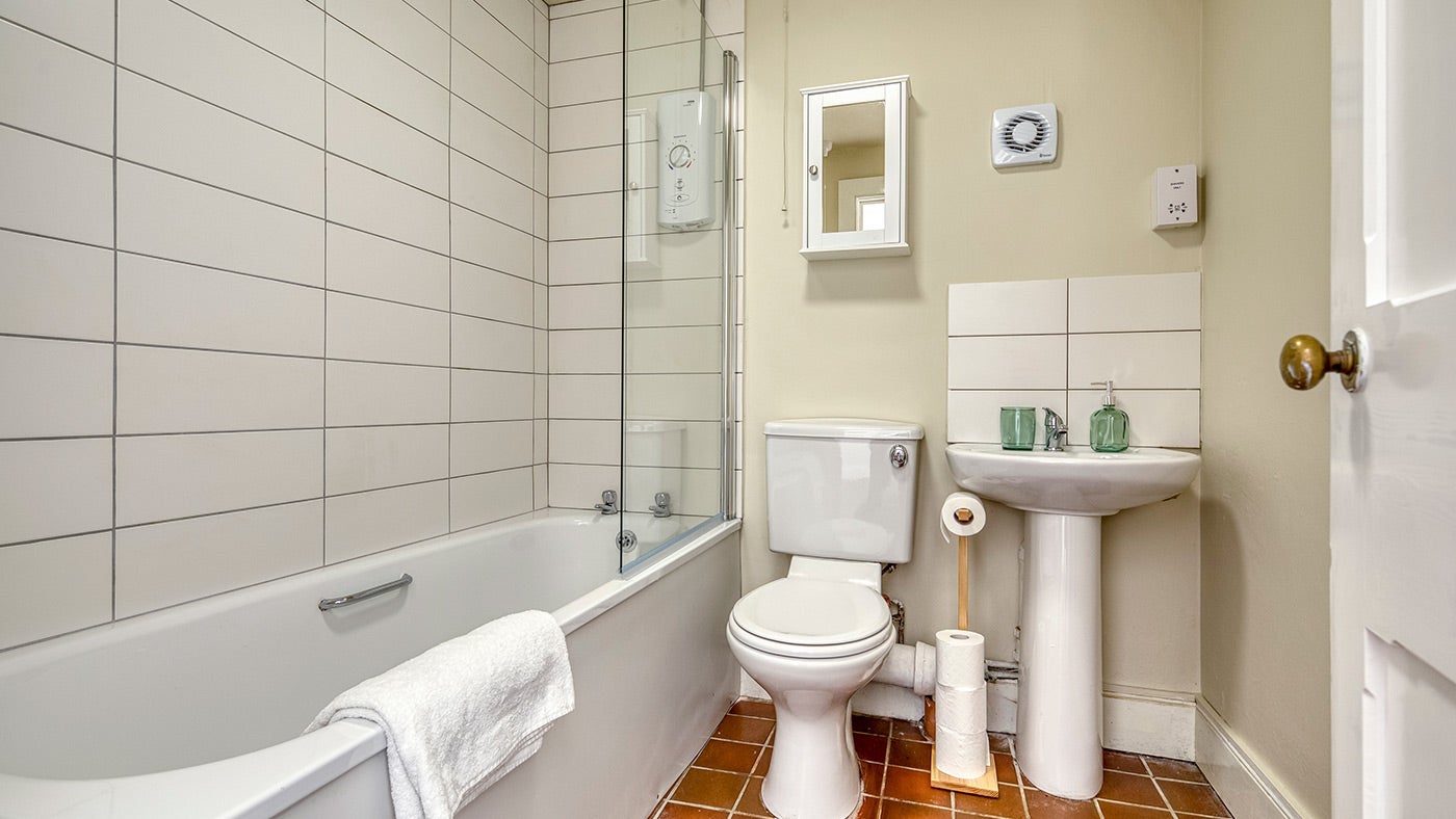 The bathroom at Bwthyn Mai, Gwynedd, Wales