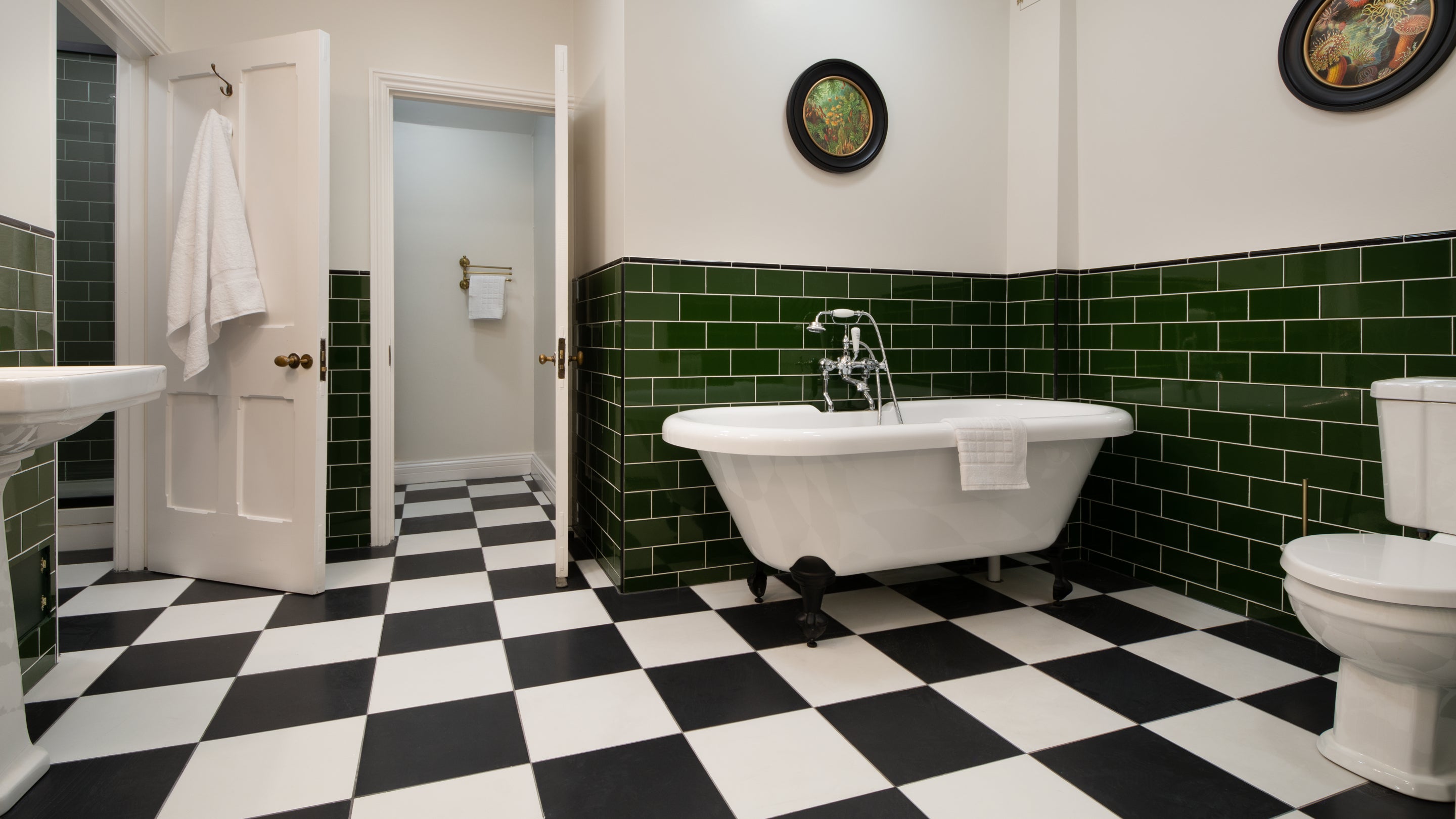 The family bathroom at Craflwyn Hall, Gwynedd