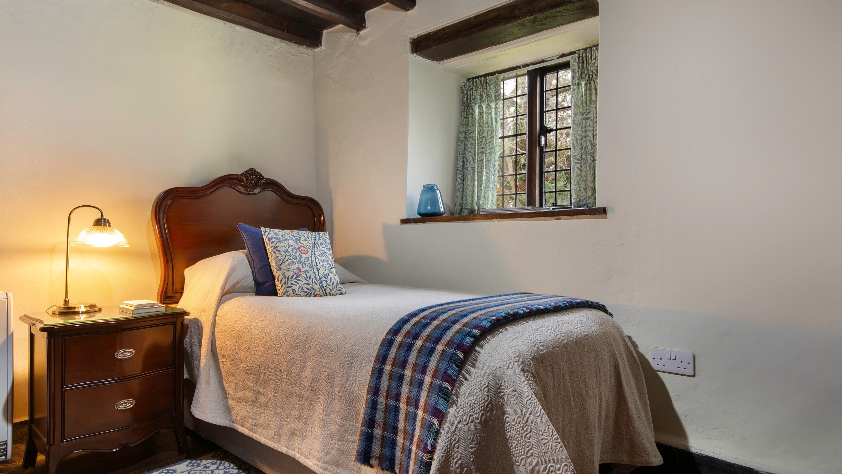 The ground-floor single bedroom at Cymryd, Conwy