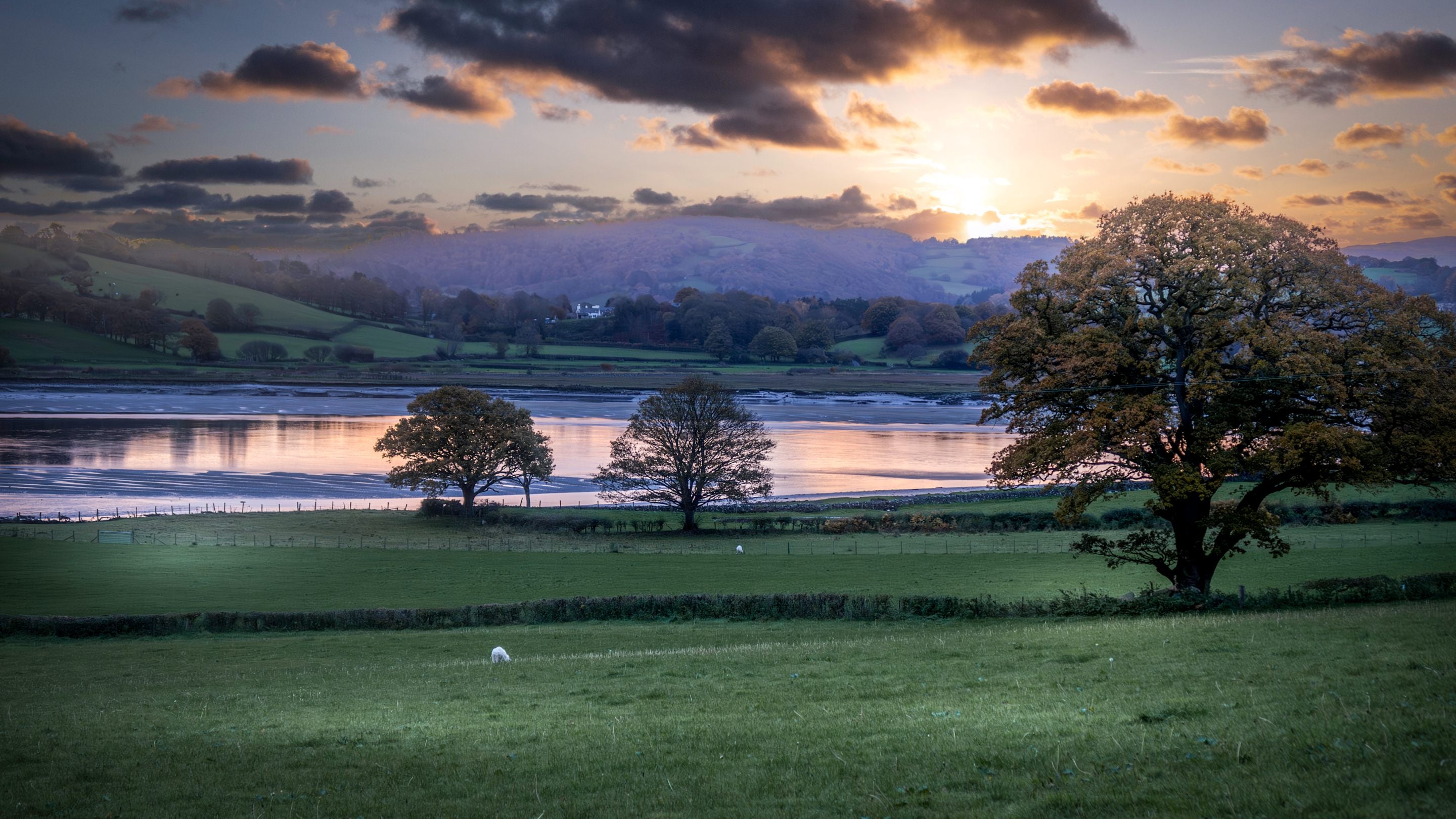 The surrounding area at Cymryd, Conwy