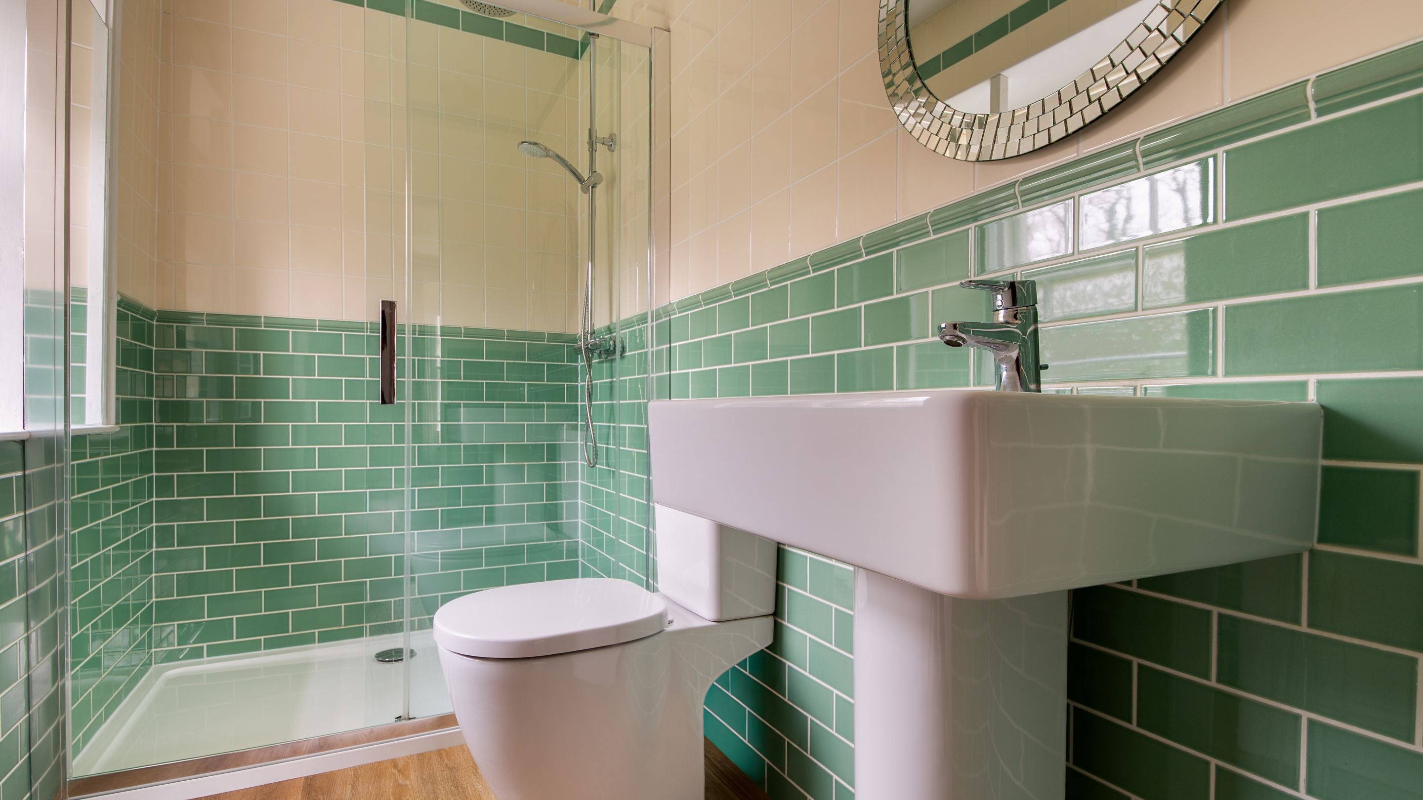 The en-suite shower room to the king-size bedroom on the first floor at Llanborth Farmhouse, Ceredigion