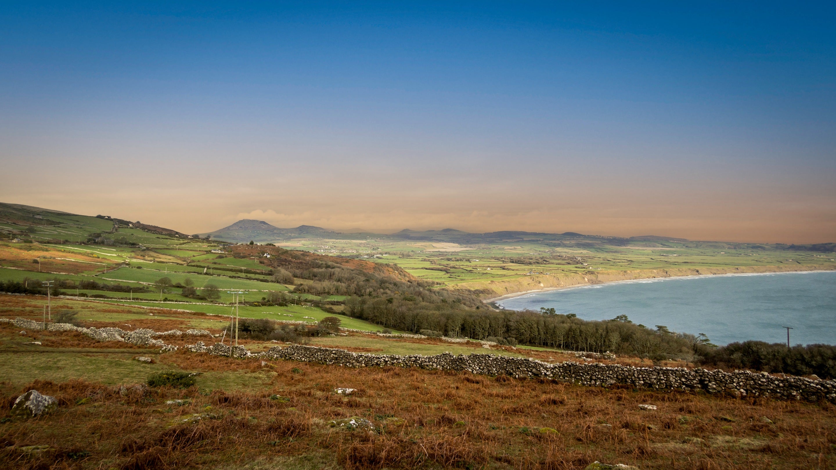 The area surrounding Pant Rhiw Cottage, Gwynedd