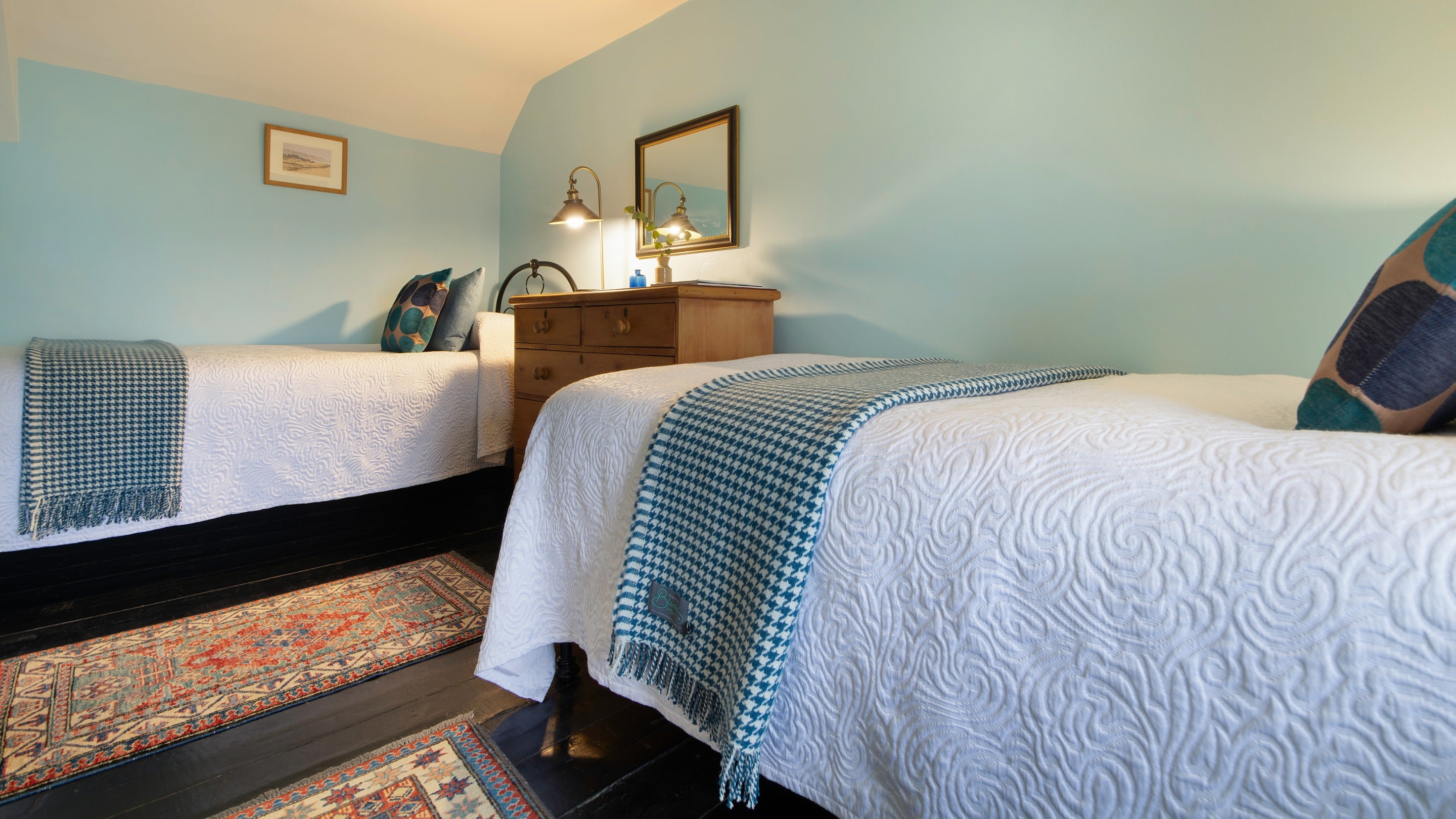 The twin bedroom at Pant Rhiw Cottage, Gwynedd