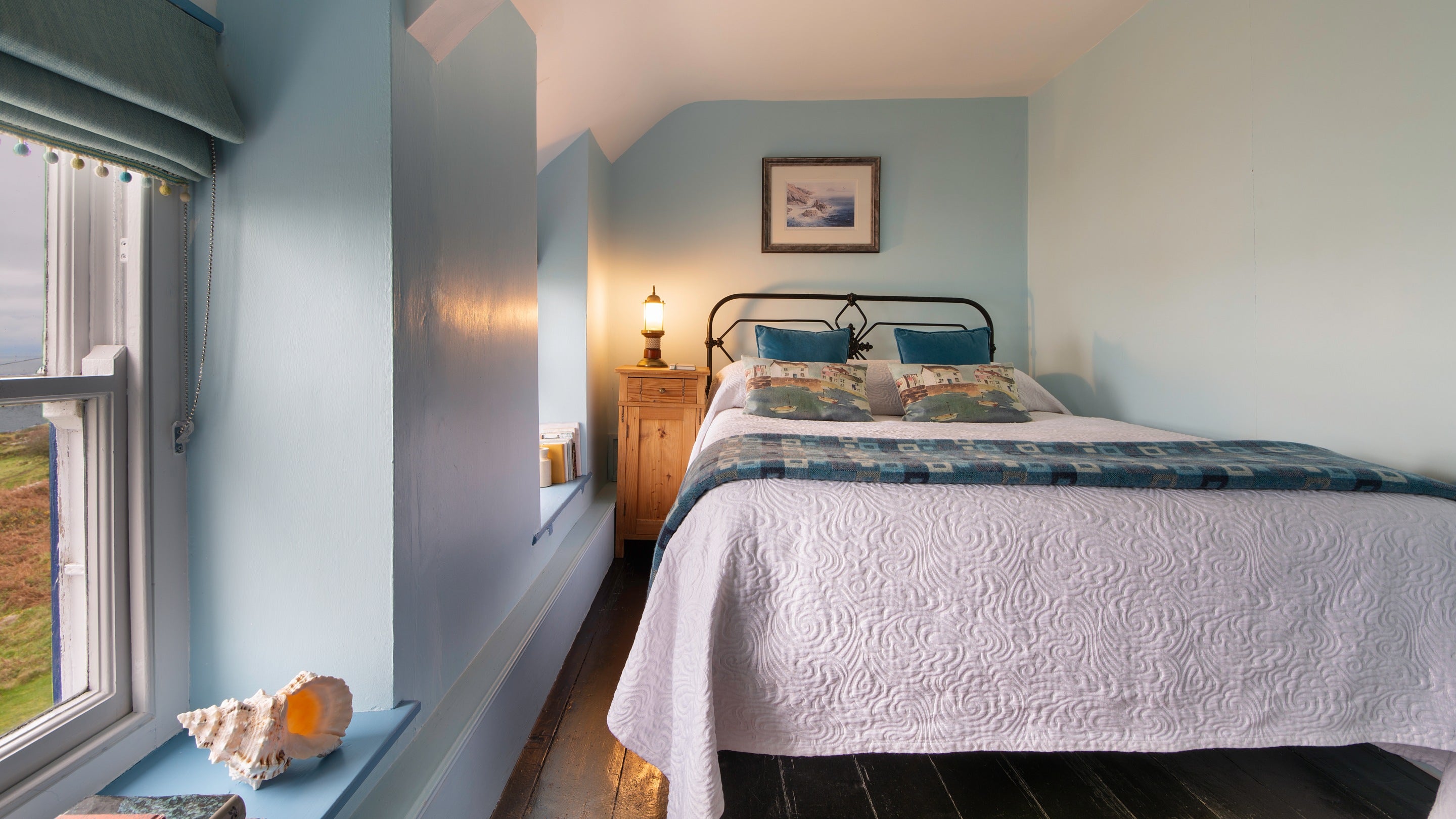 The double bedroom at Pant Rhiw Cottage, Gwynedd