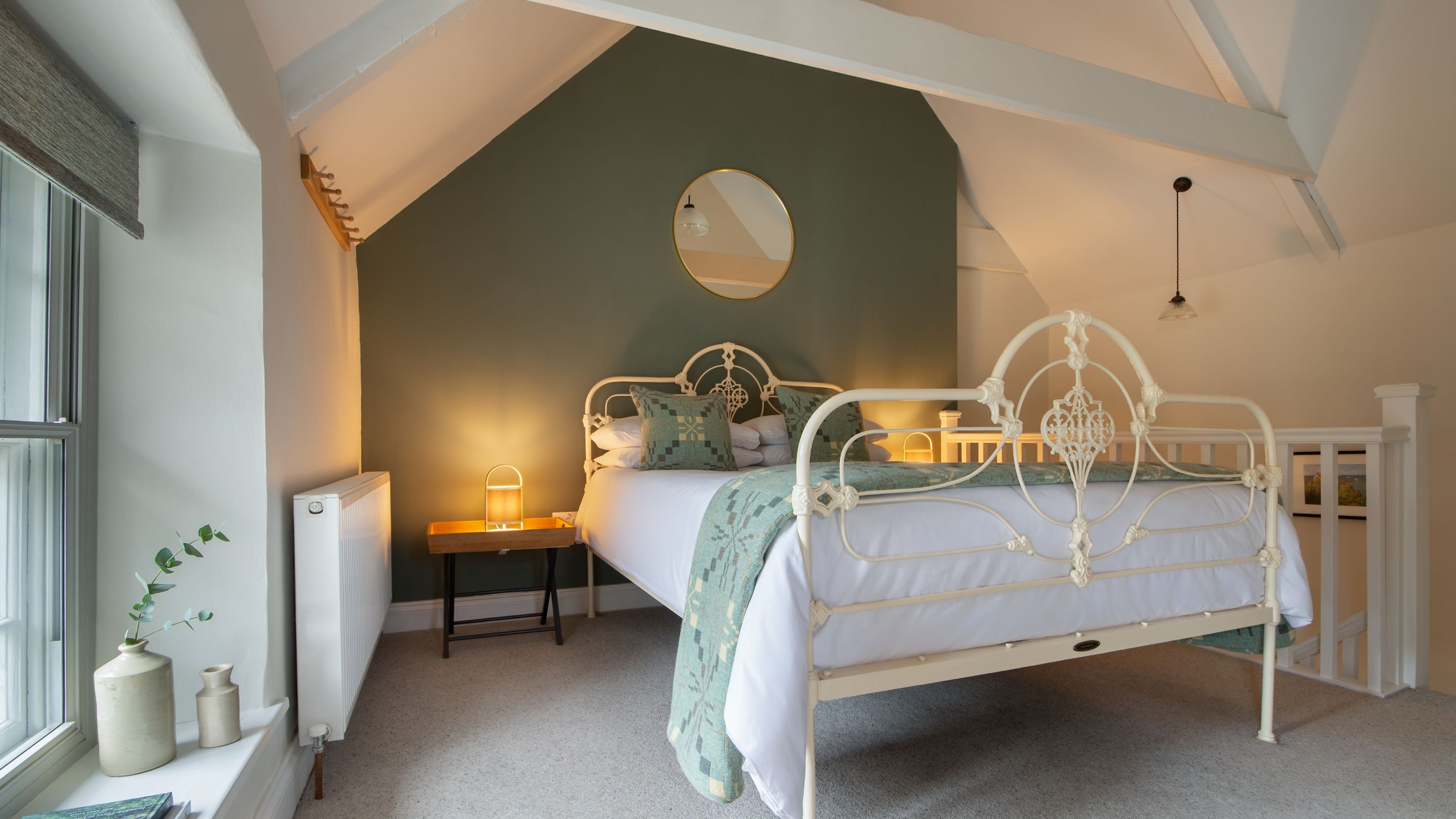The king-size bedroom at Penbryn Cottage, Ceredigion
