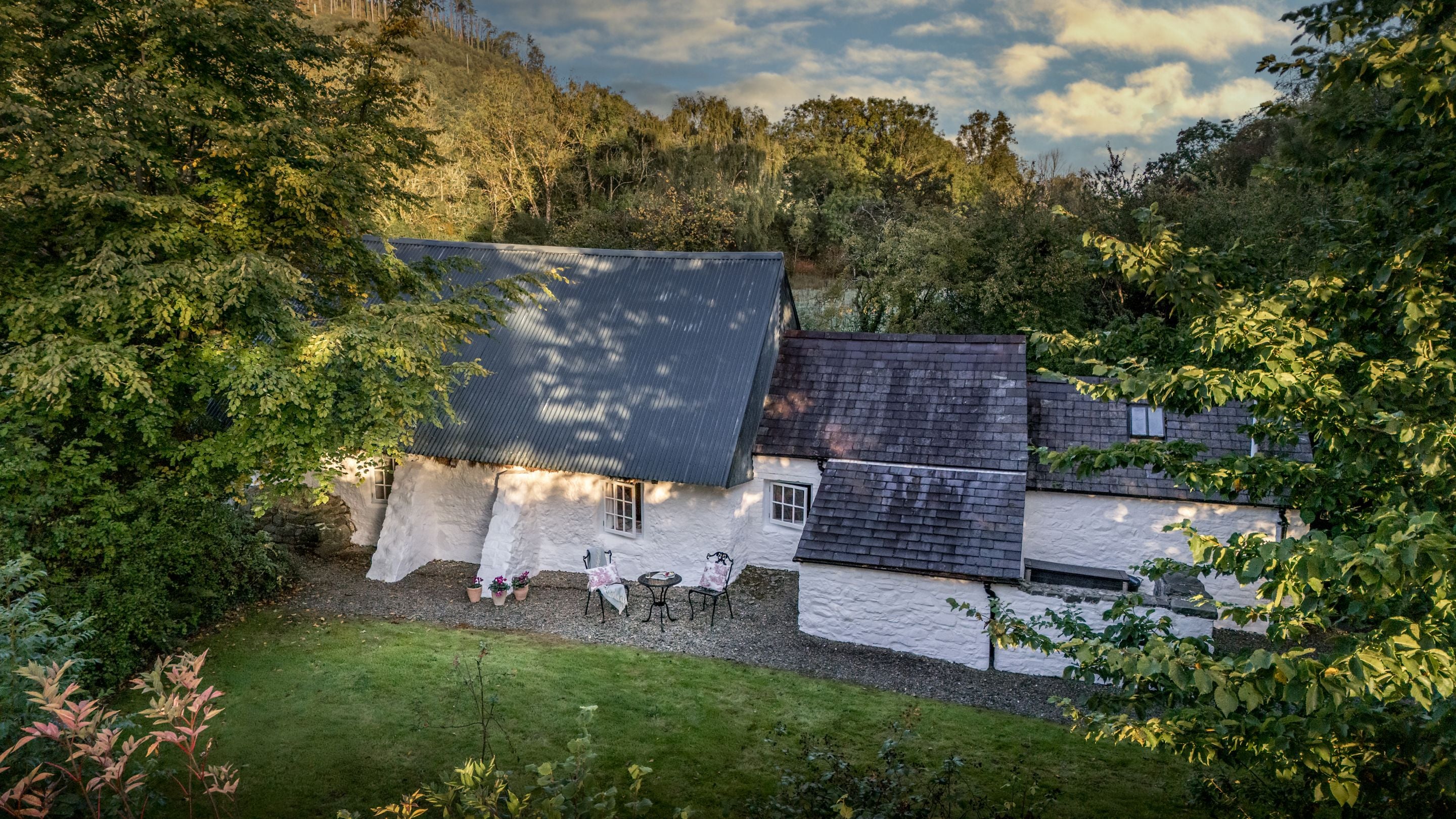 An aerial view of the garden at Pontbrenmydyr, Ceredigion