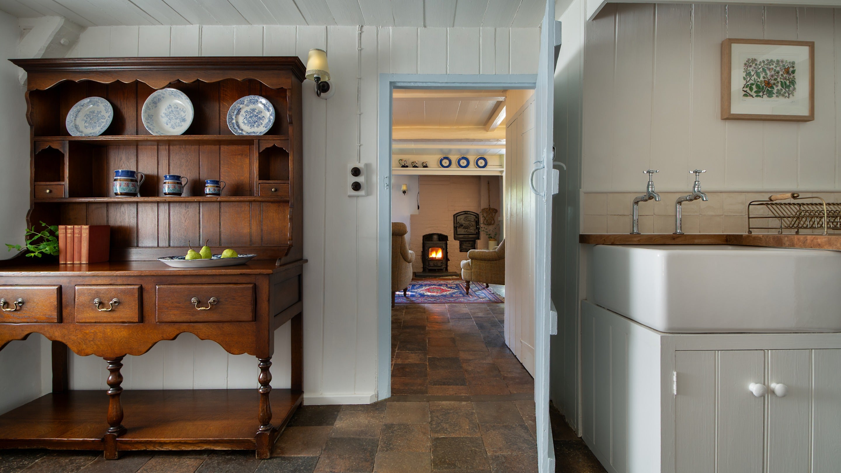 Looking into the sitting room from the kitchen at Pontbrenmydyr, Ceredigion