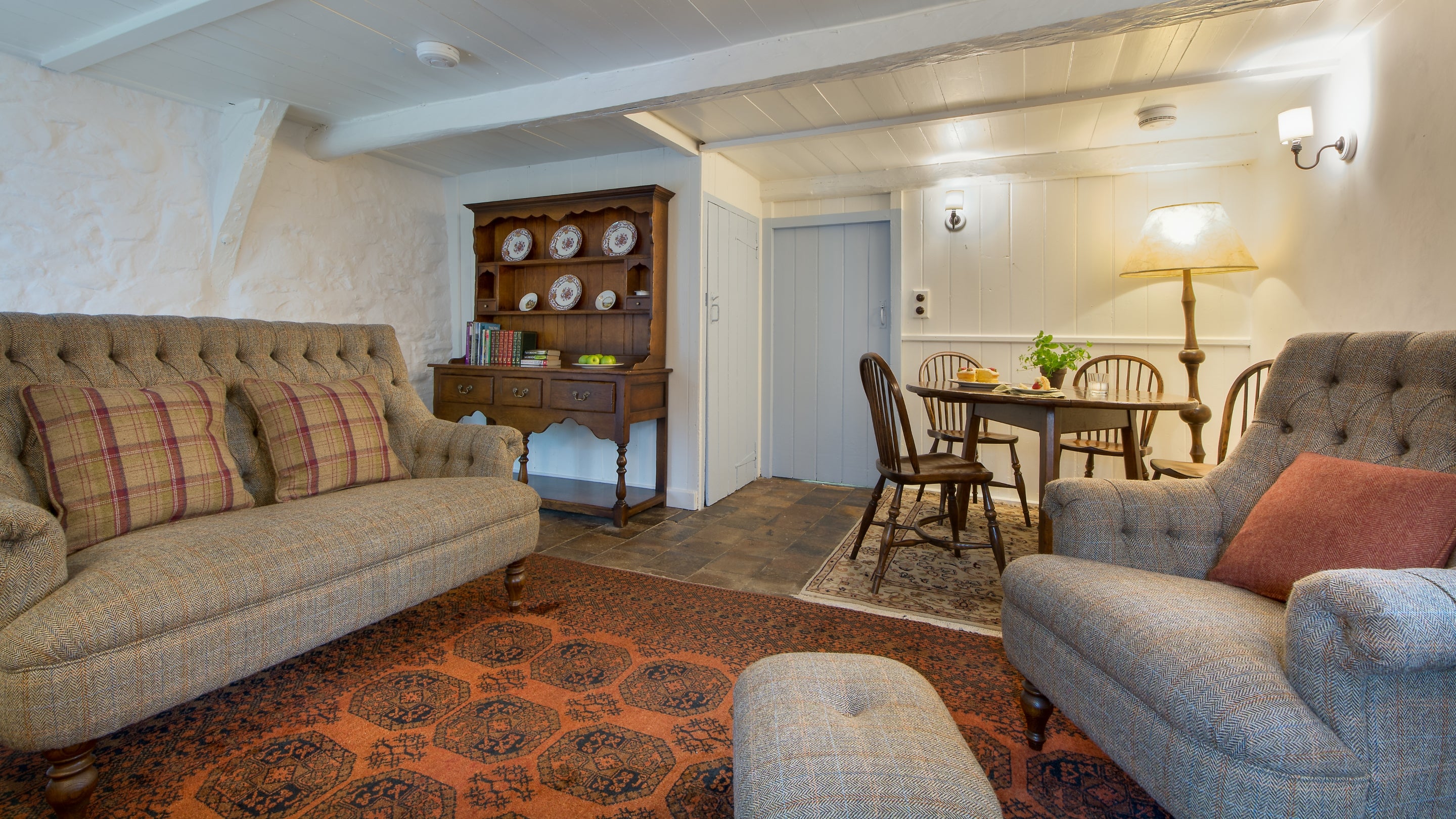 The sitting room at Pontbrenmydyr, Ceredigion