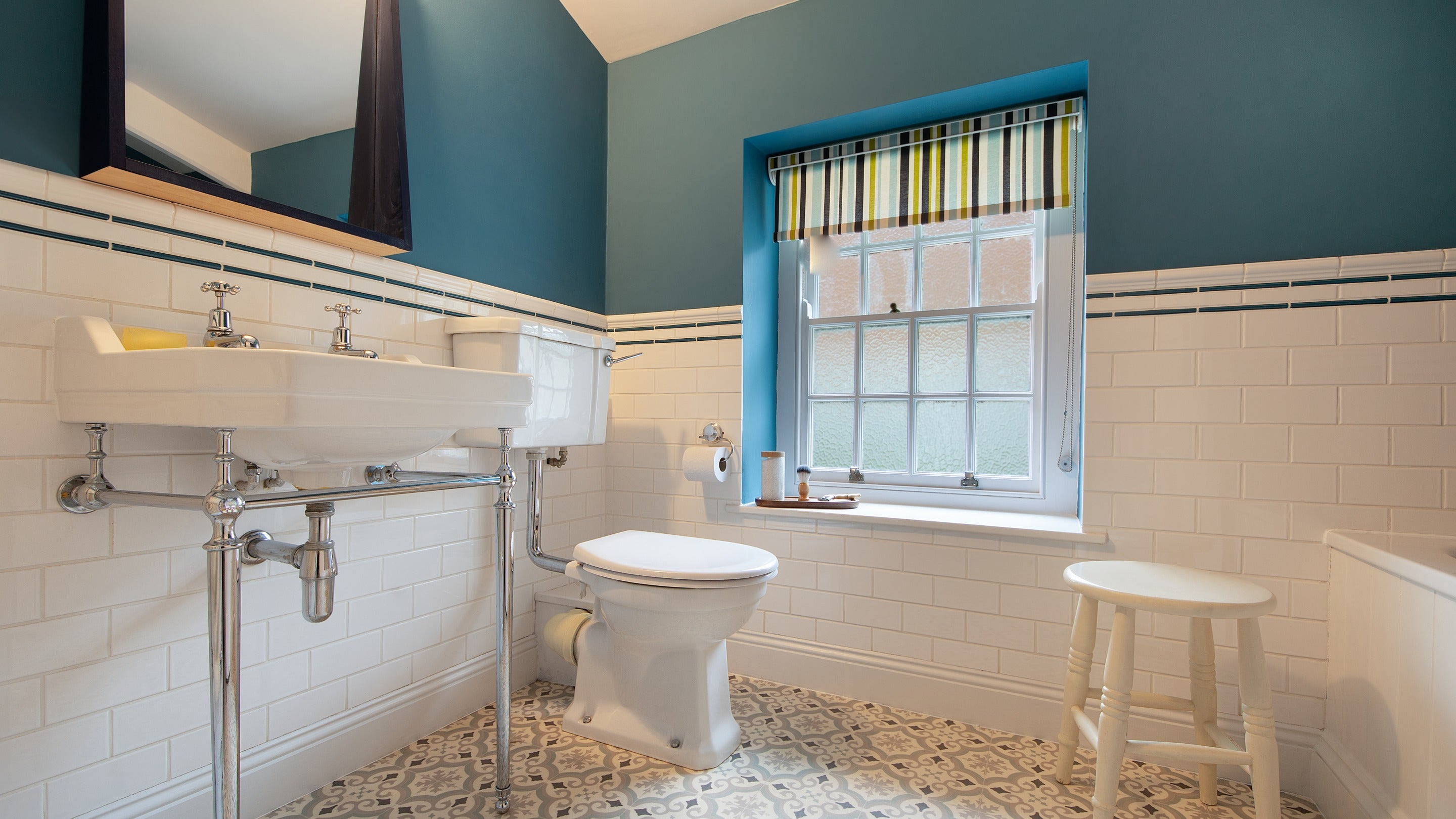 The bathroom at Rhossili Old Rectory, South Wales