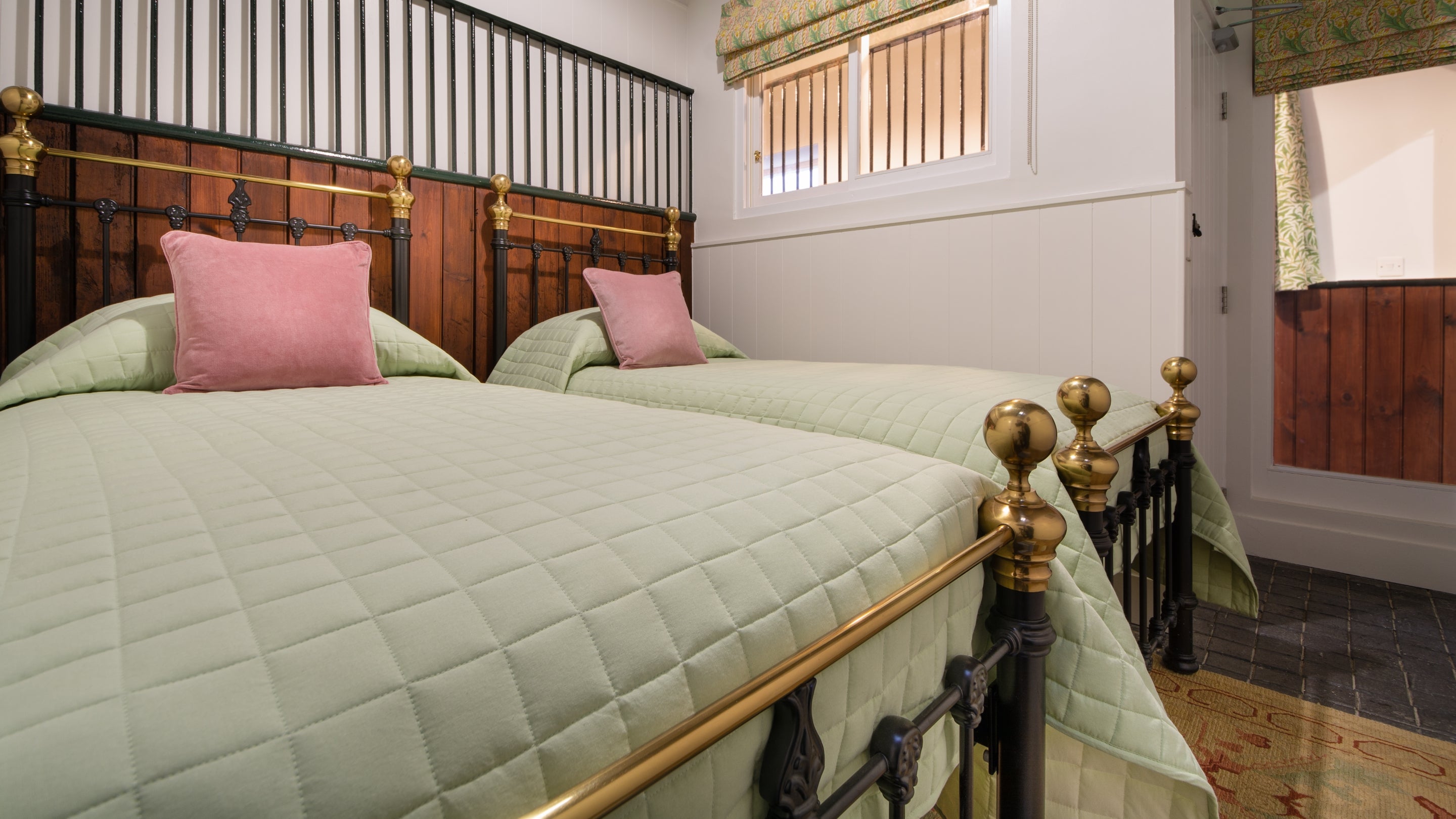 The twin bedroom at Stabl Bach, Gwynedd