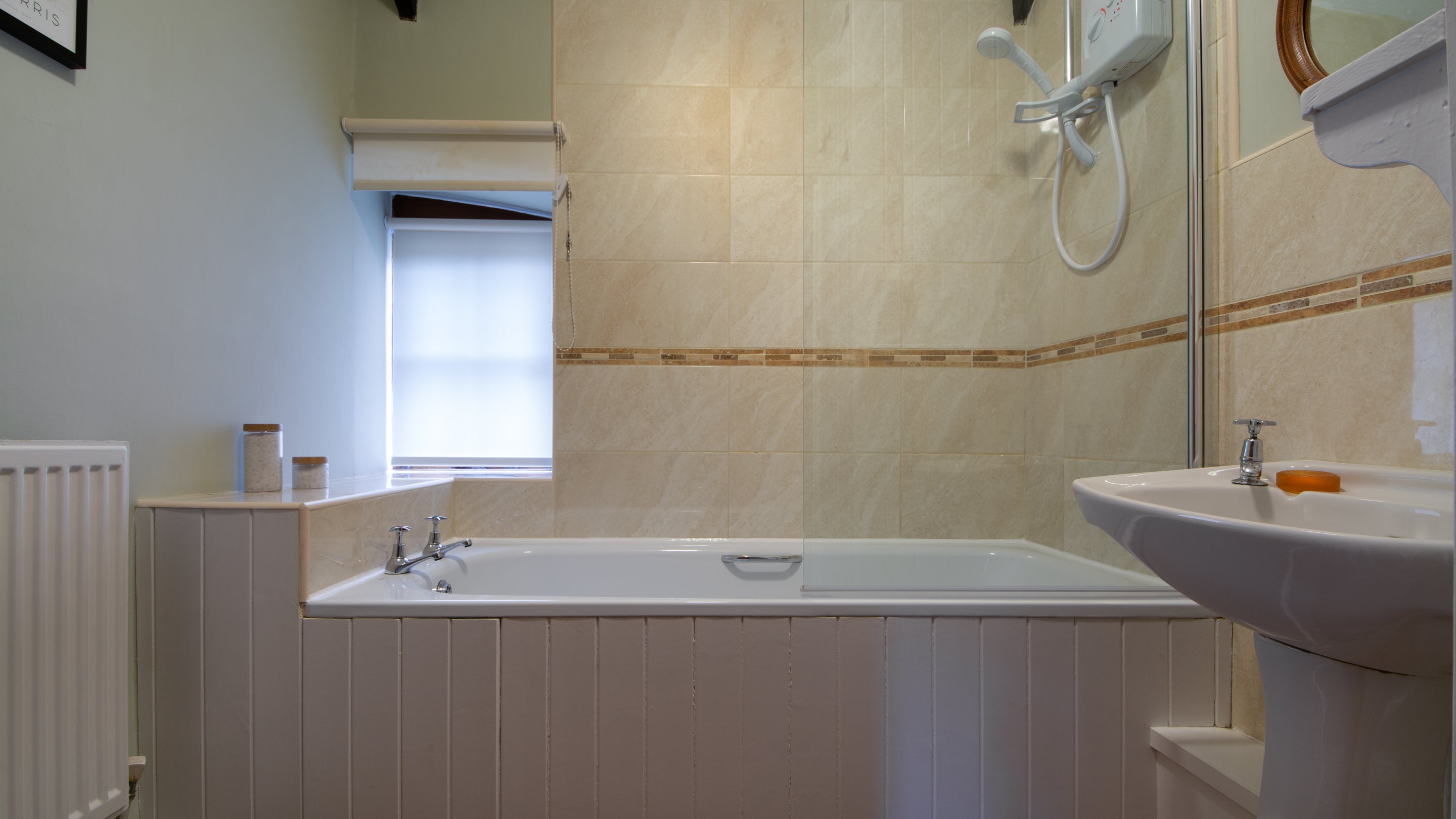 The bathroom at Stackpole Byre 1, Pembrokeshire