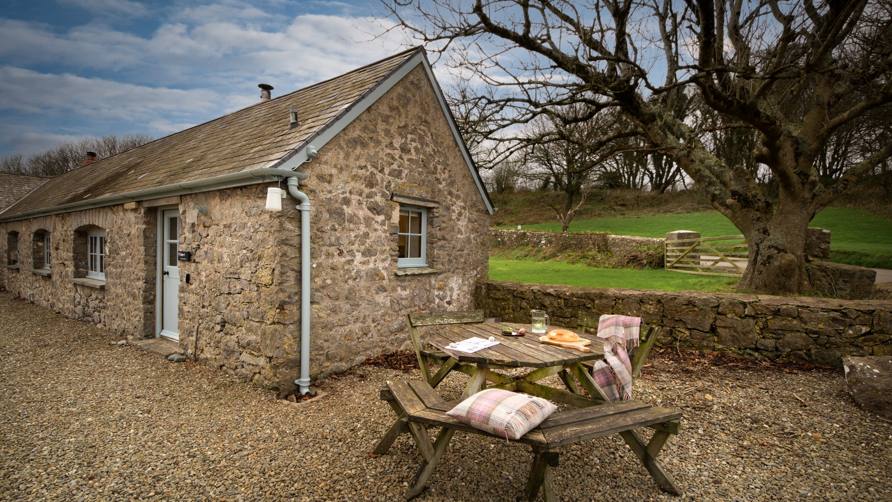 The exterior of Stackpole Byre 1, Pembrokeshire