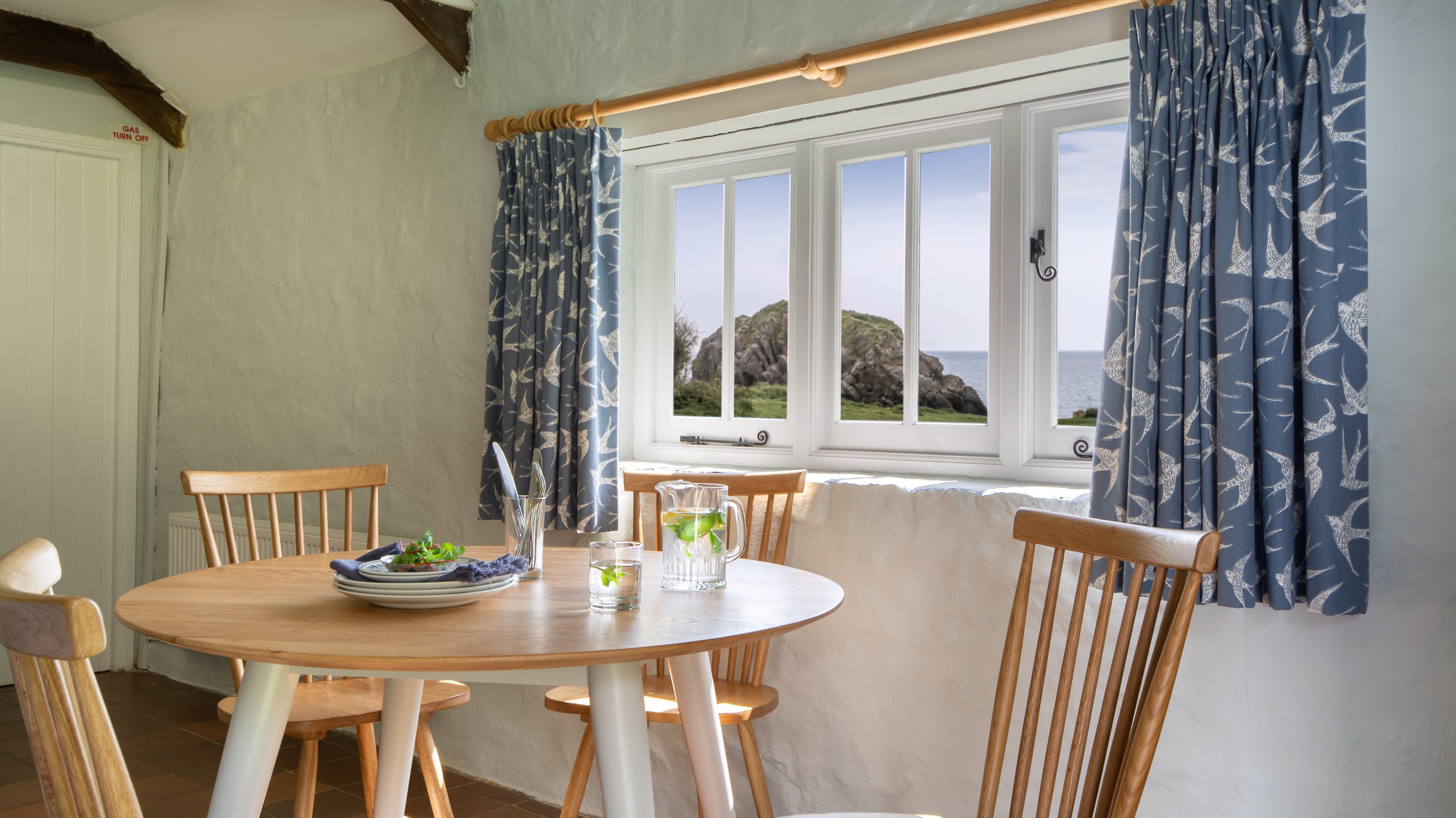 The dining area at Stackpole Byre 2, Pembrokeshire