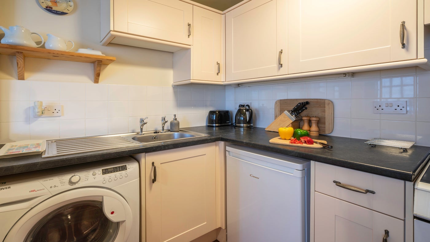Kitchen at Tri-A-Hanner, Morfa Nefyn, Gwynedd