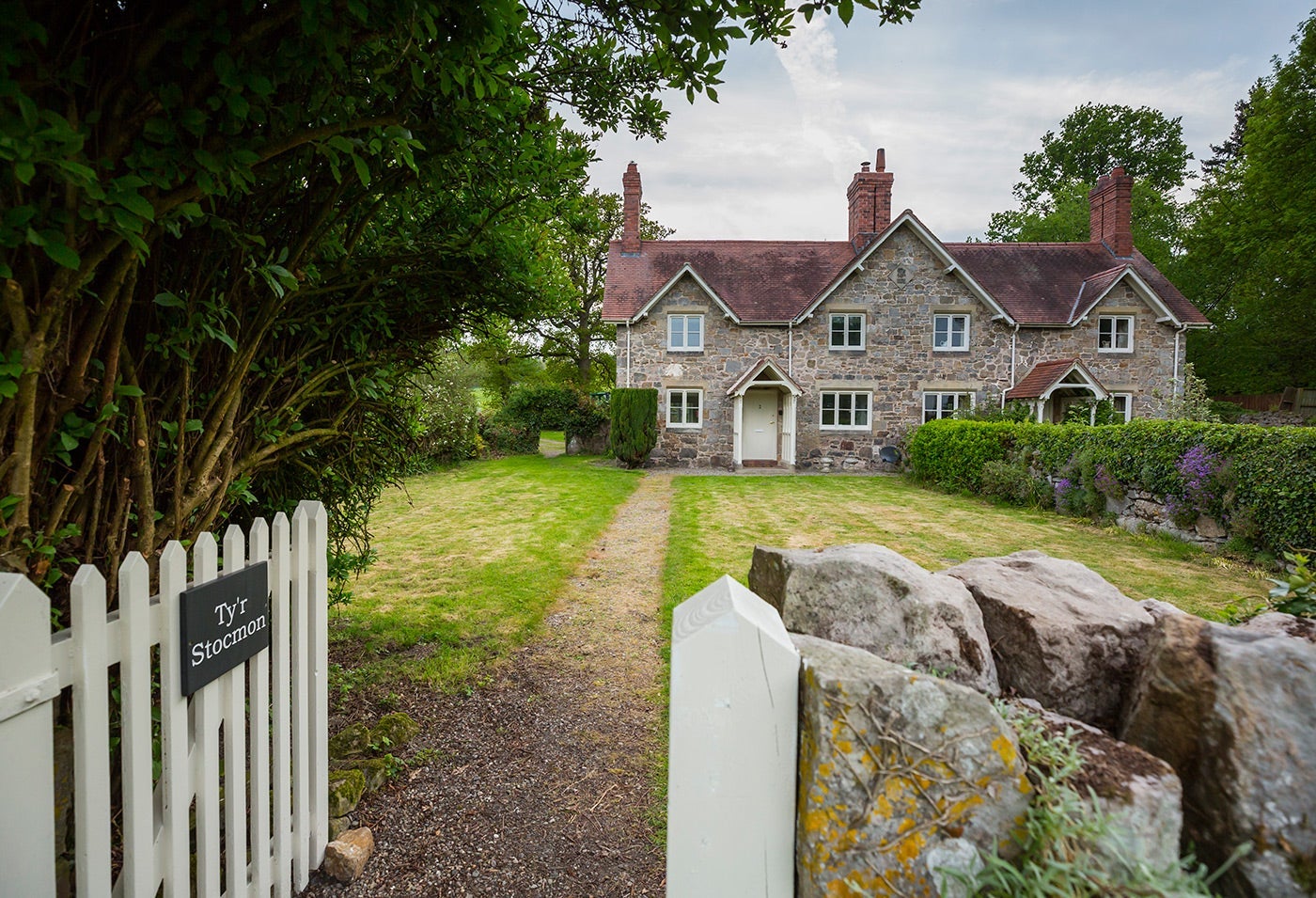 Exterior of Ty'r Stocmon, Wrexham