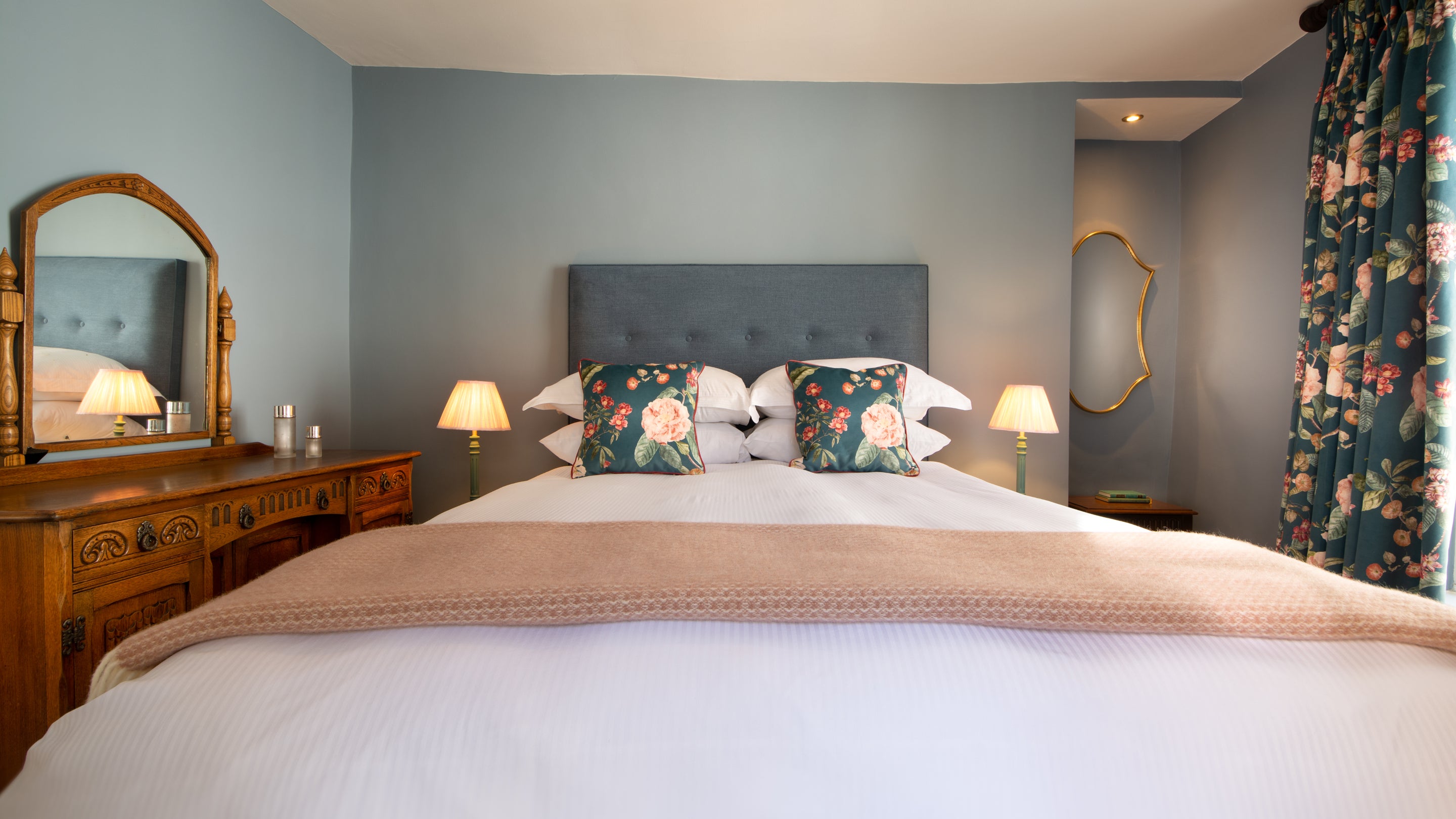 The king-size bedroom at 20 Ogleforth, Yorkshire