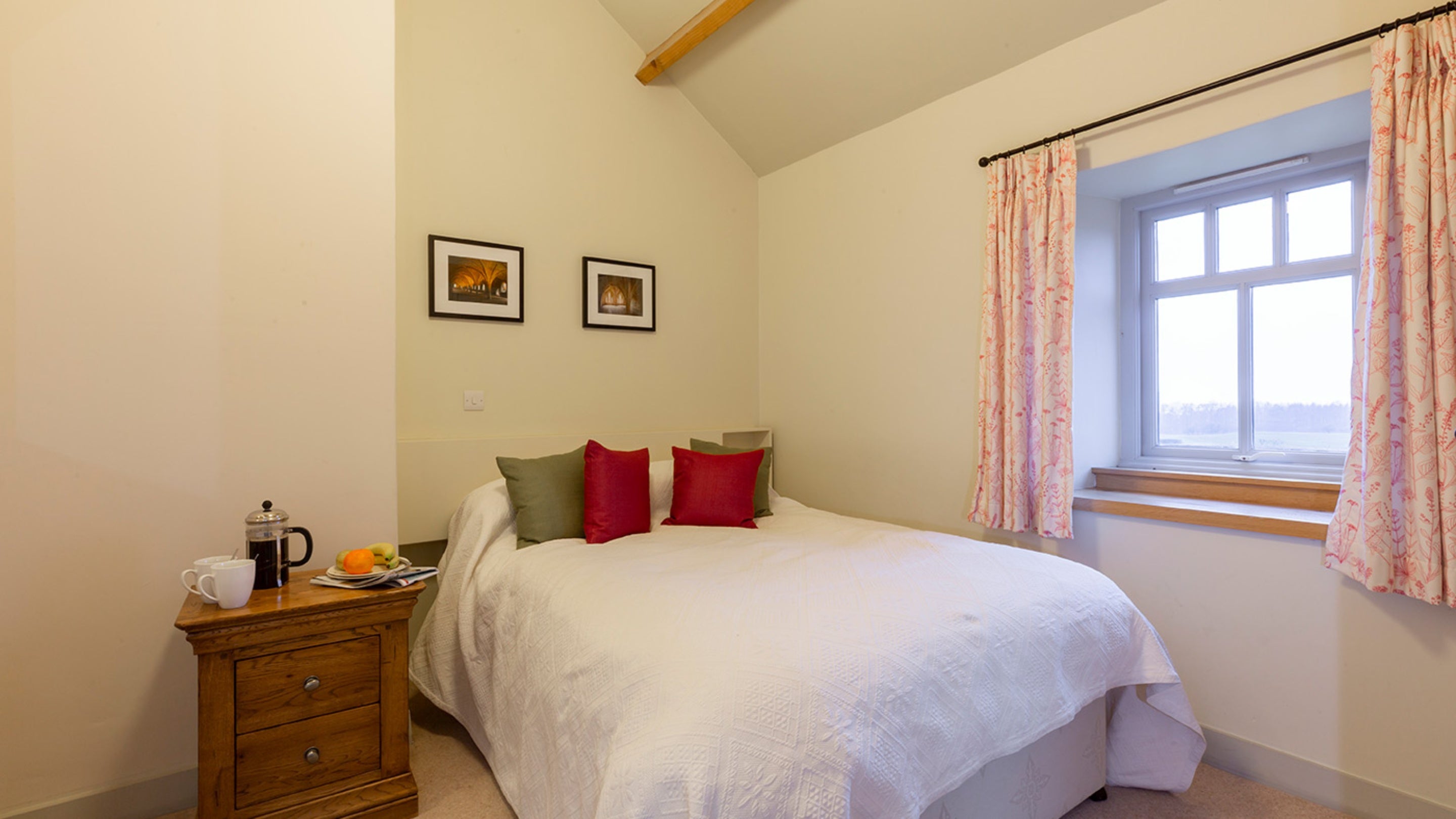 The second double bedroom at Lapwing, Yorkshire
