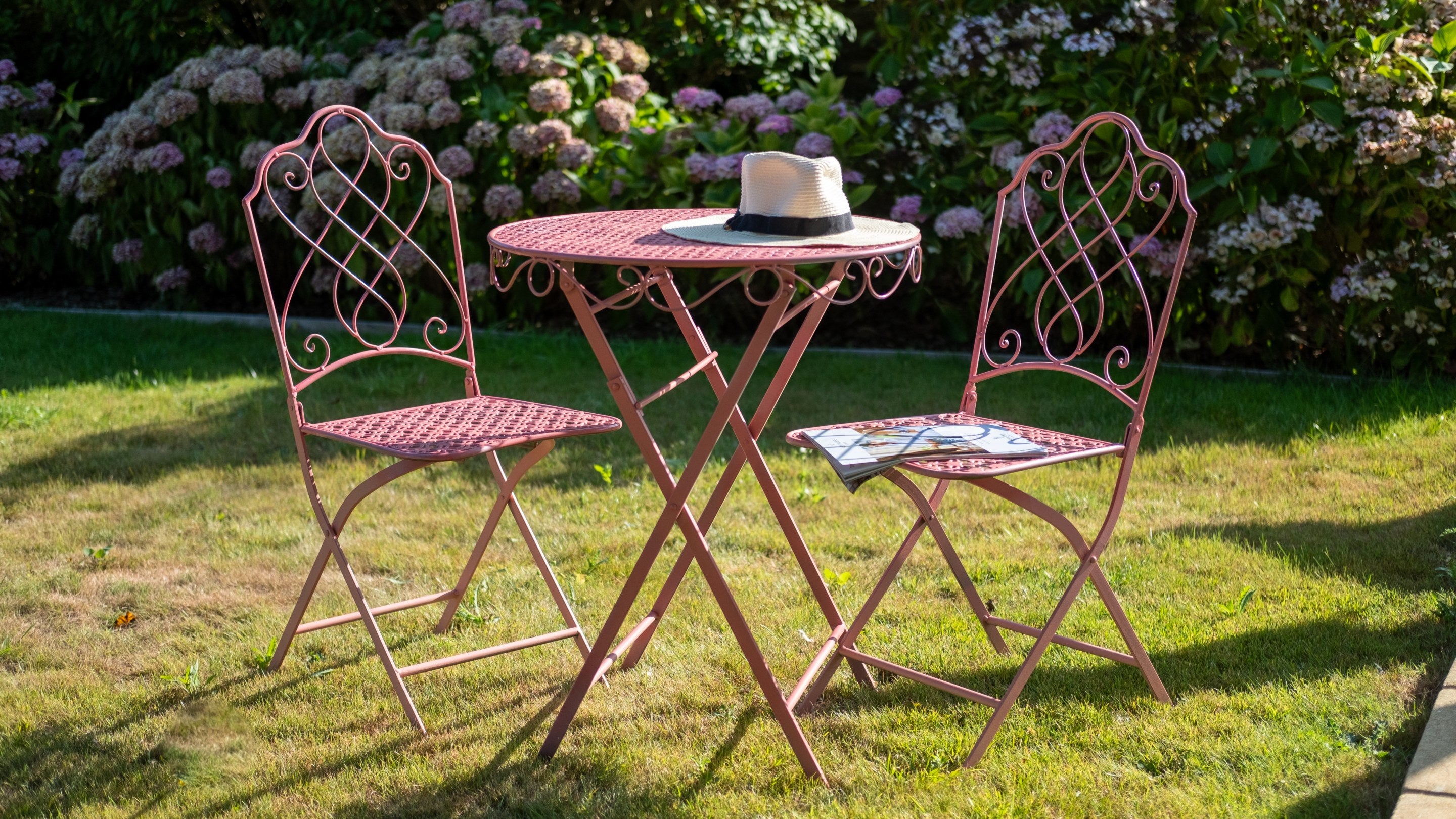 The Avalon Bistro Set in rose, from the spring/summer 2025 collection