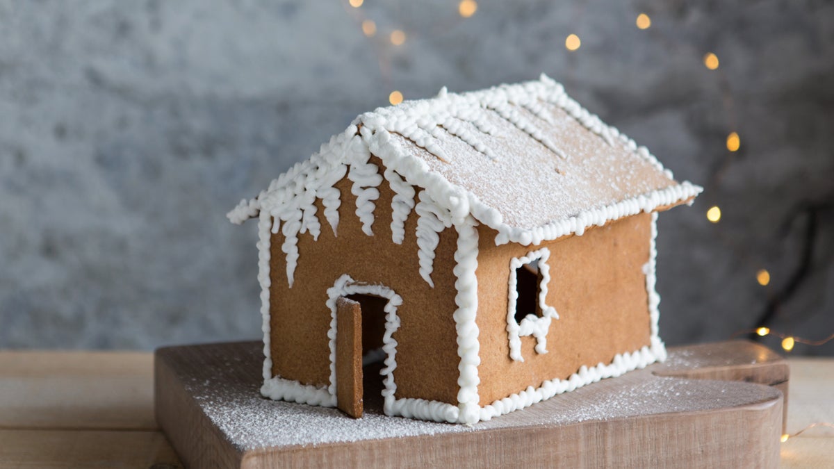 Make a gingerbread house | Recipes | National Trust