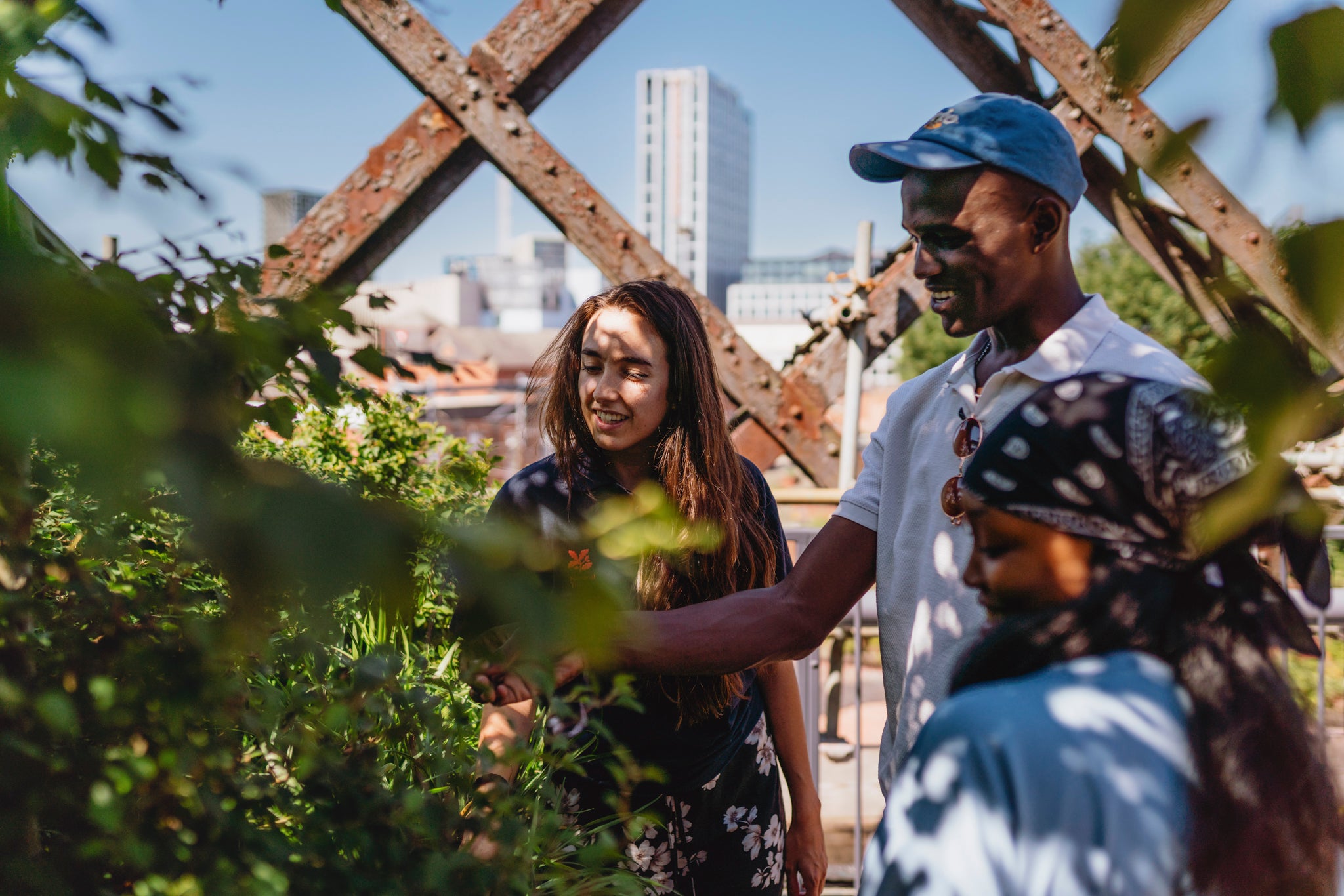 Volunteer with visitors on the Viaduct