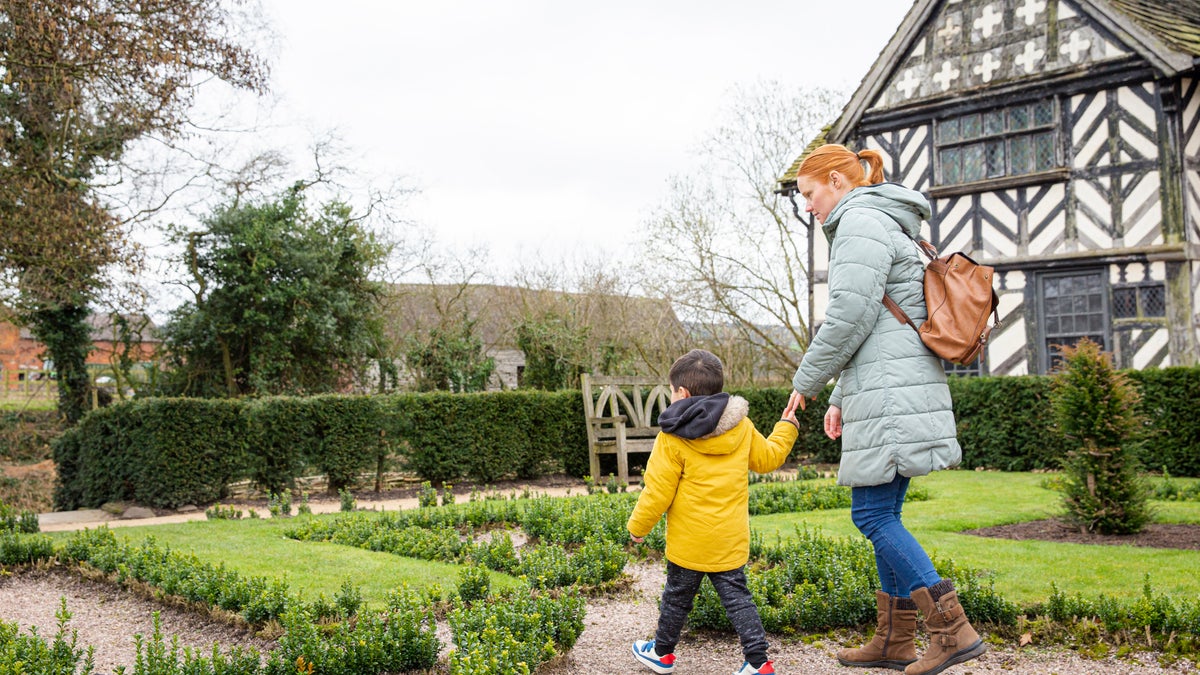 visiting-little-moreton-hall-cheshire-national-trust