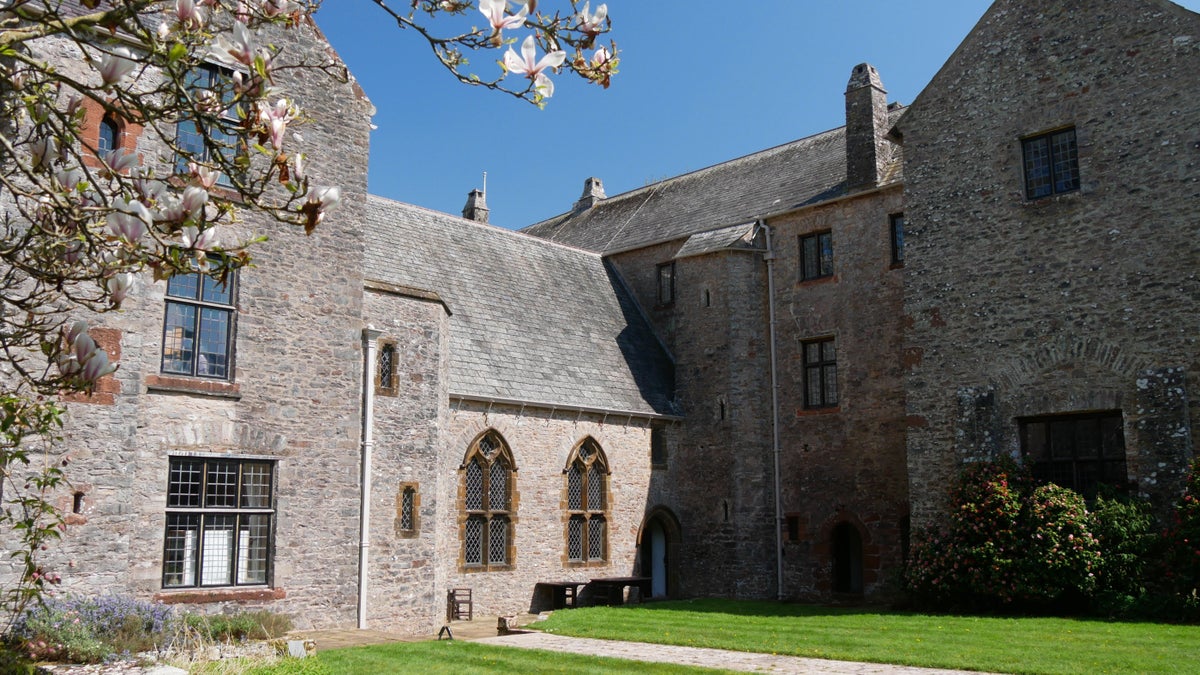 Compoton Castle Compton Castle’s garden | Devon | National Trust